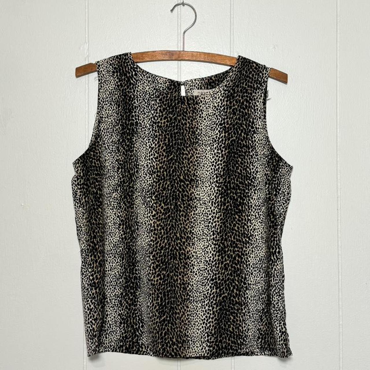 item listed by 2ndhandgrabs_