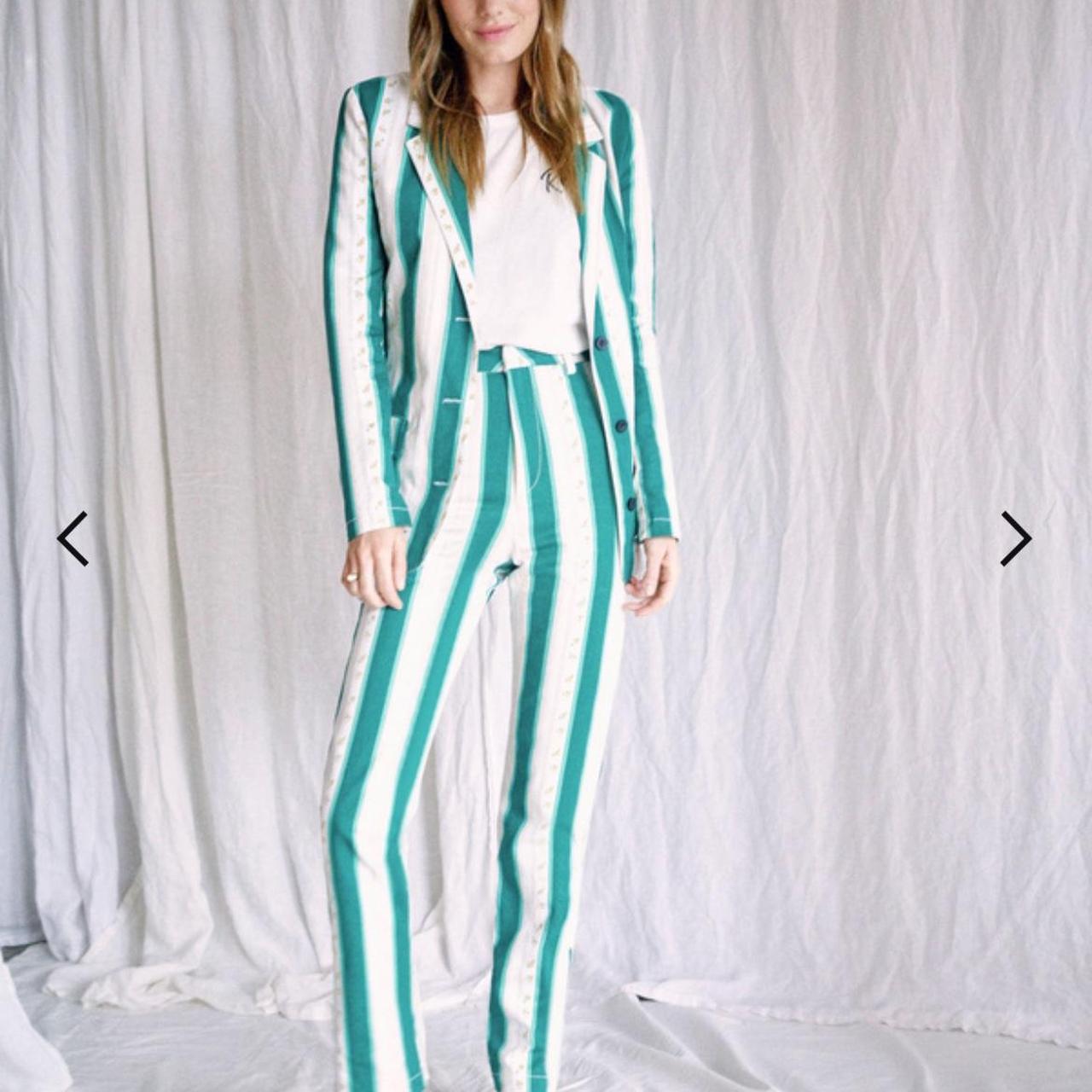 item listed by alewnyc