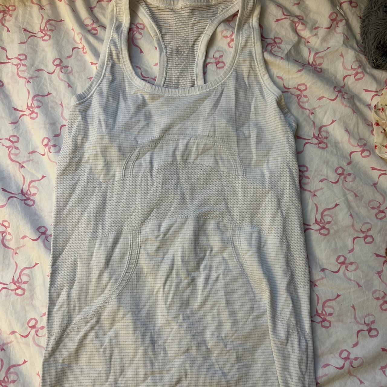 item listed by alexandrakneiding