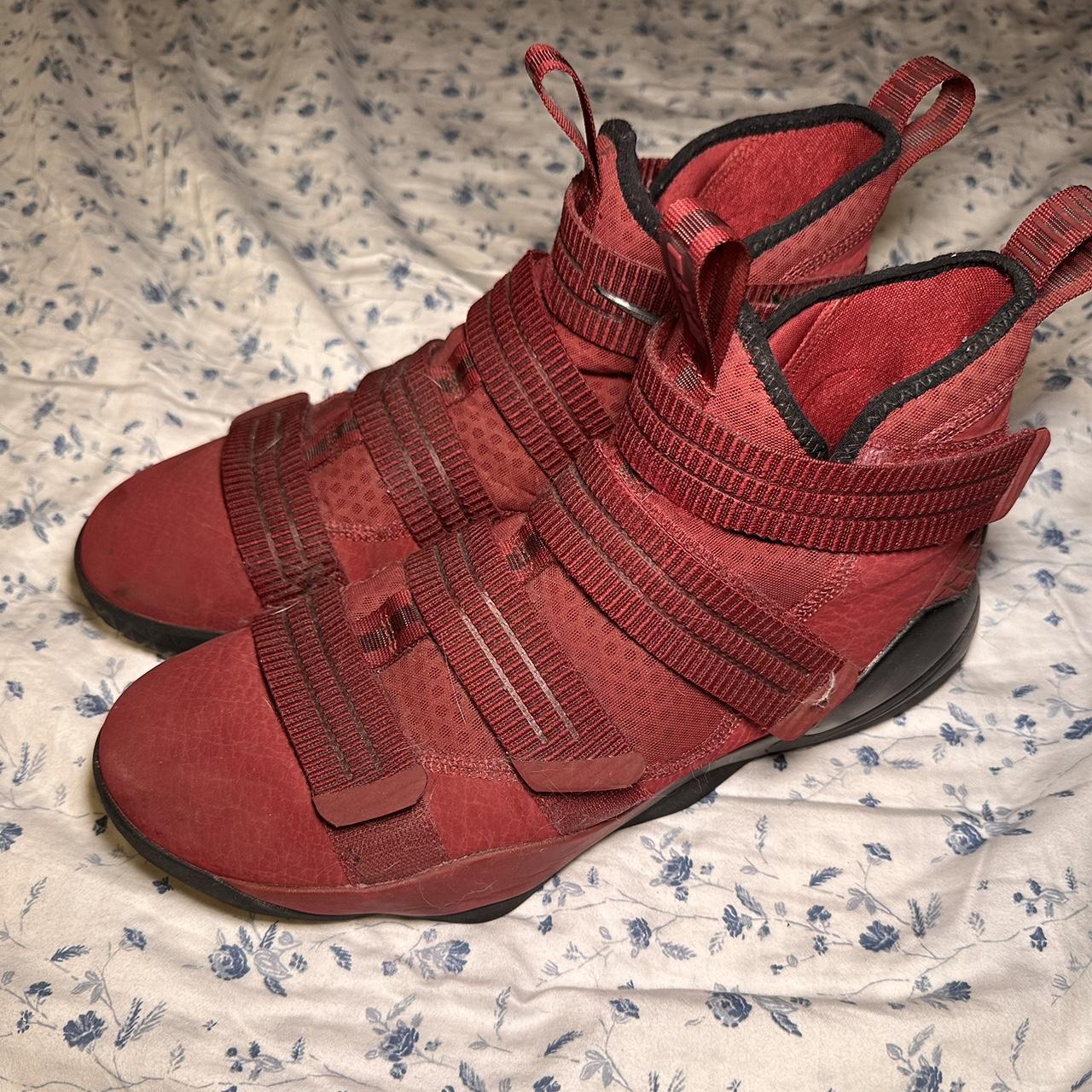 LeBron Soldier 11 Burgundy Used Men s Size