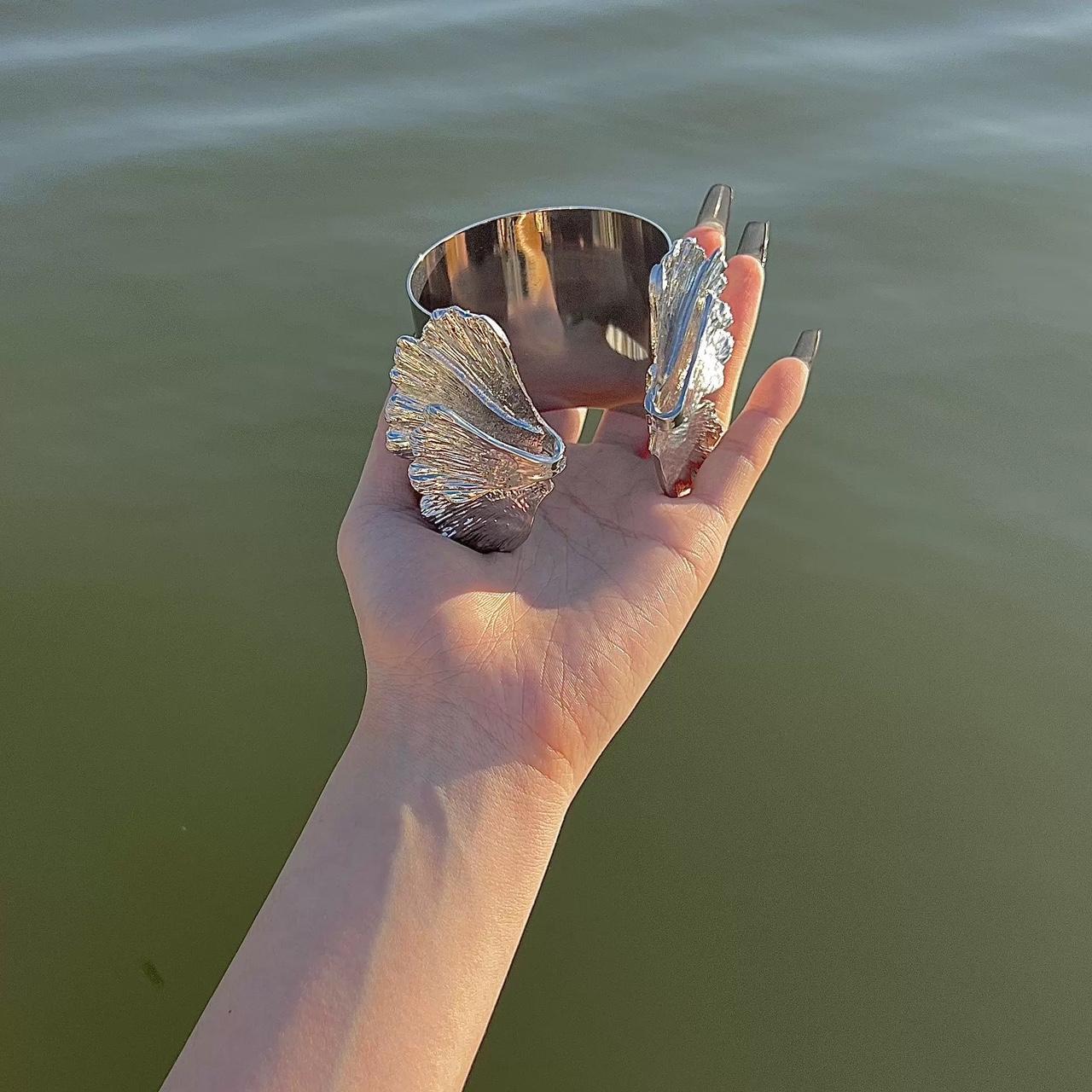 Women's Bracelet - Silver – Silver shell bracelet… - image 3