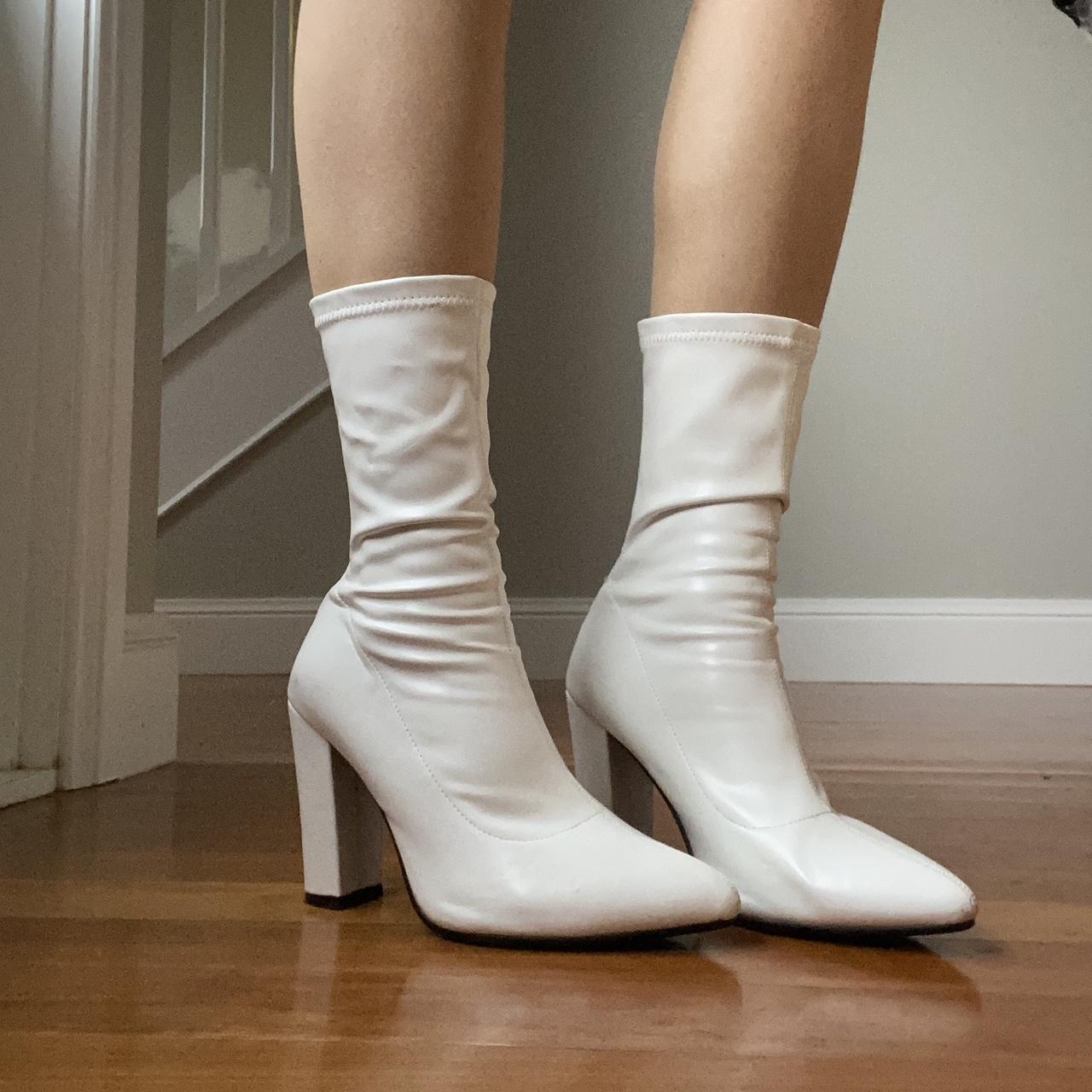 Nasty cafeful gal white boots