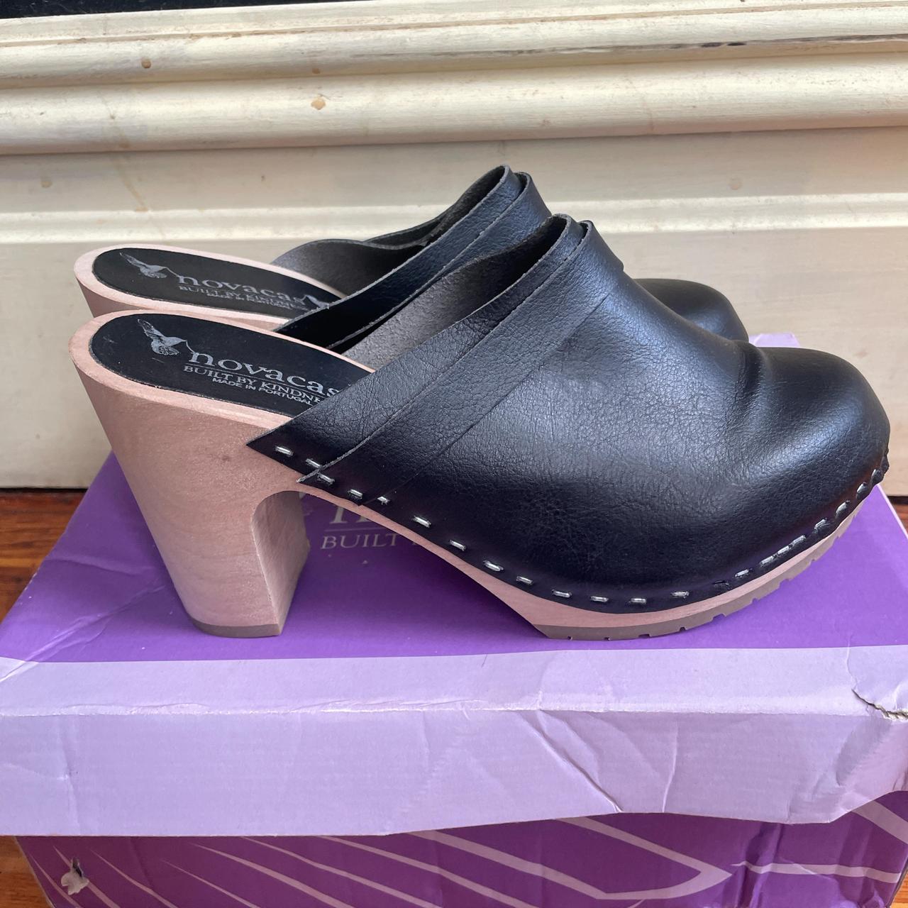 Novacas black vegan leather clogs with a chunky