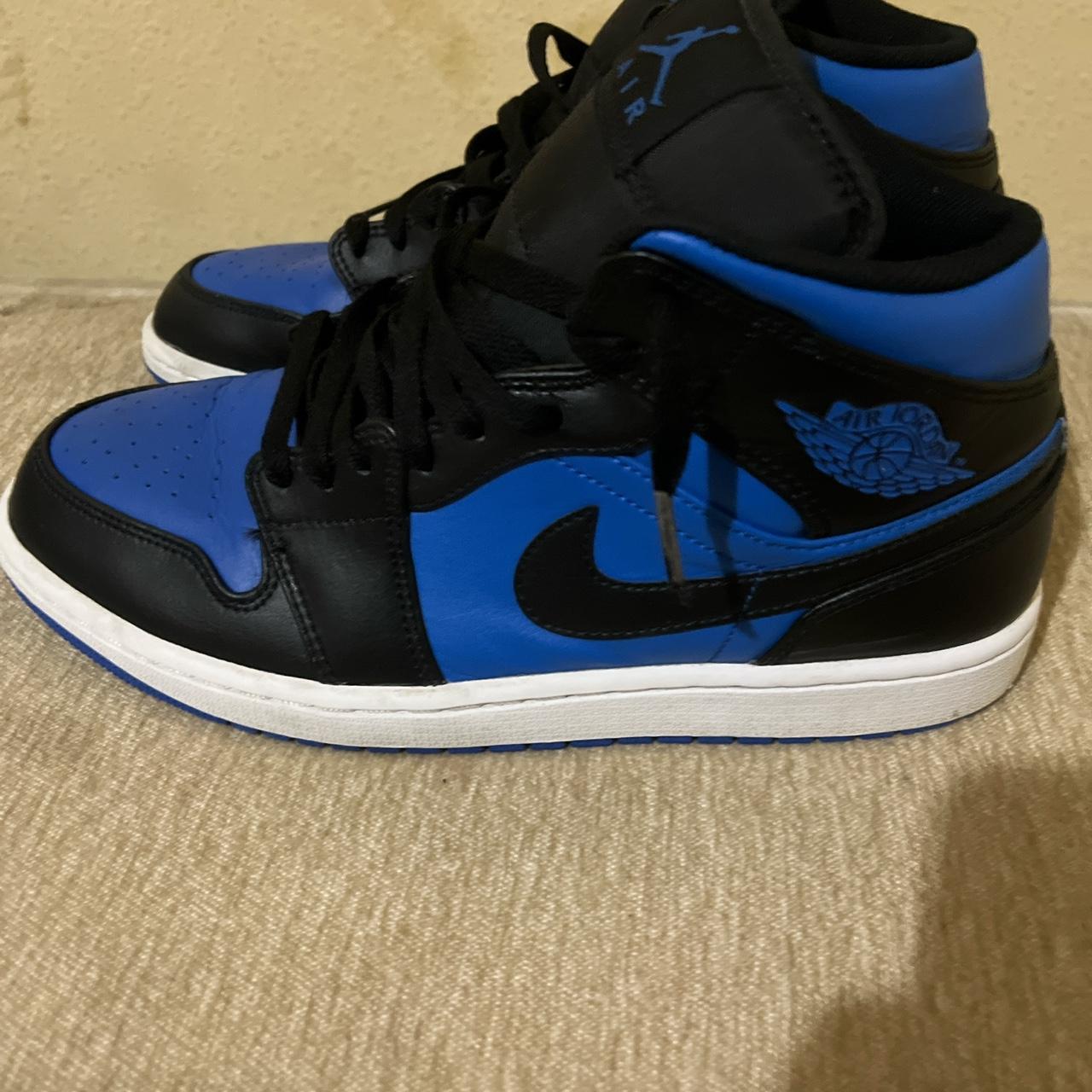 where to buy jordan 1s near me