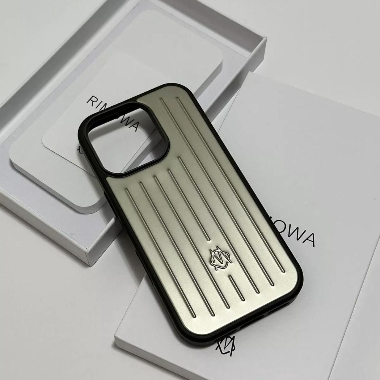 iPhone13Pro 256GBゴールド＋RIMOWAのケース Brand new For iphone 16 Pro Max Color: | Depop