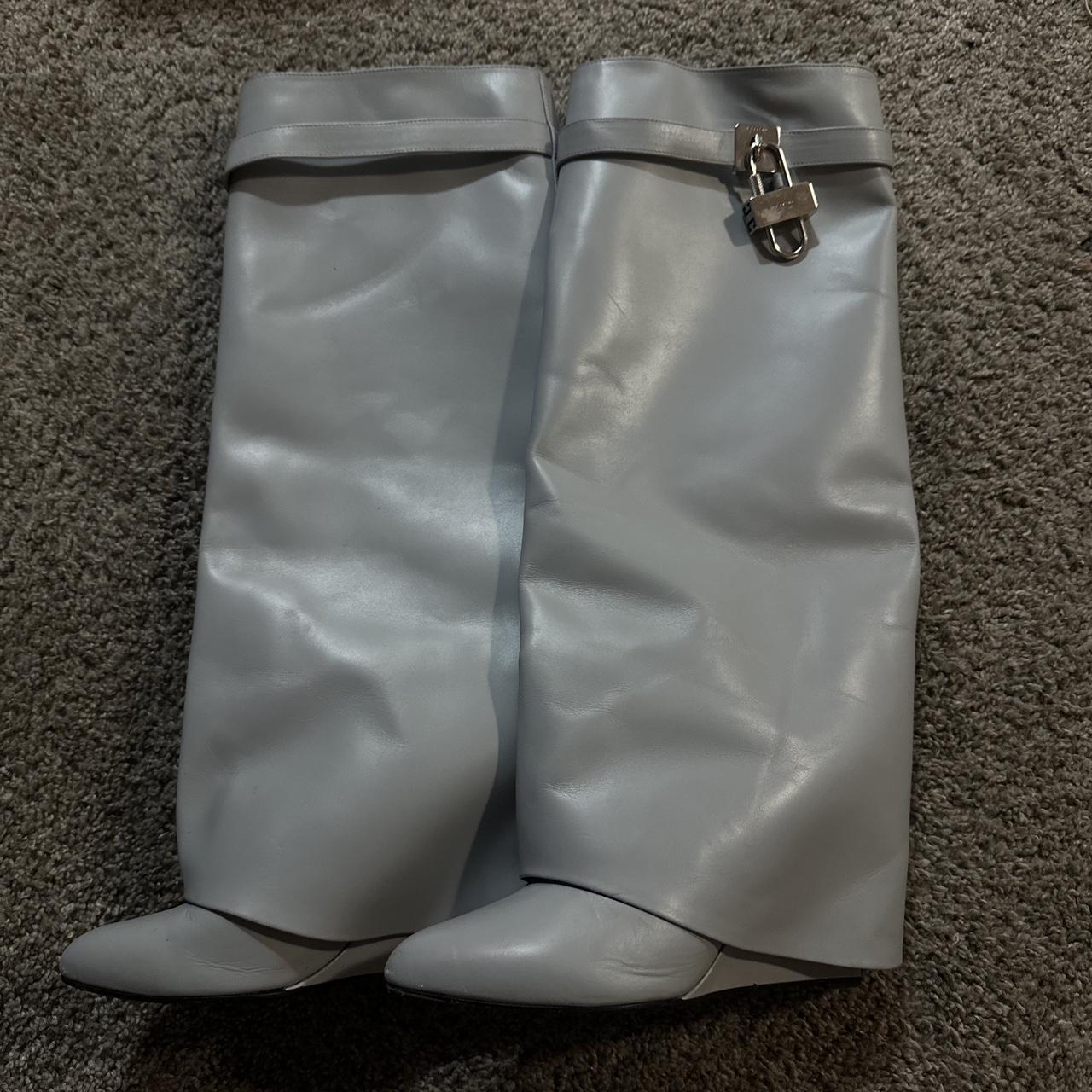 item listed by dinero4k