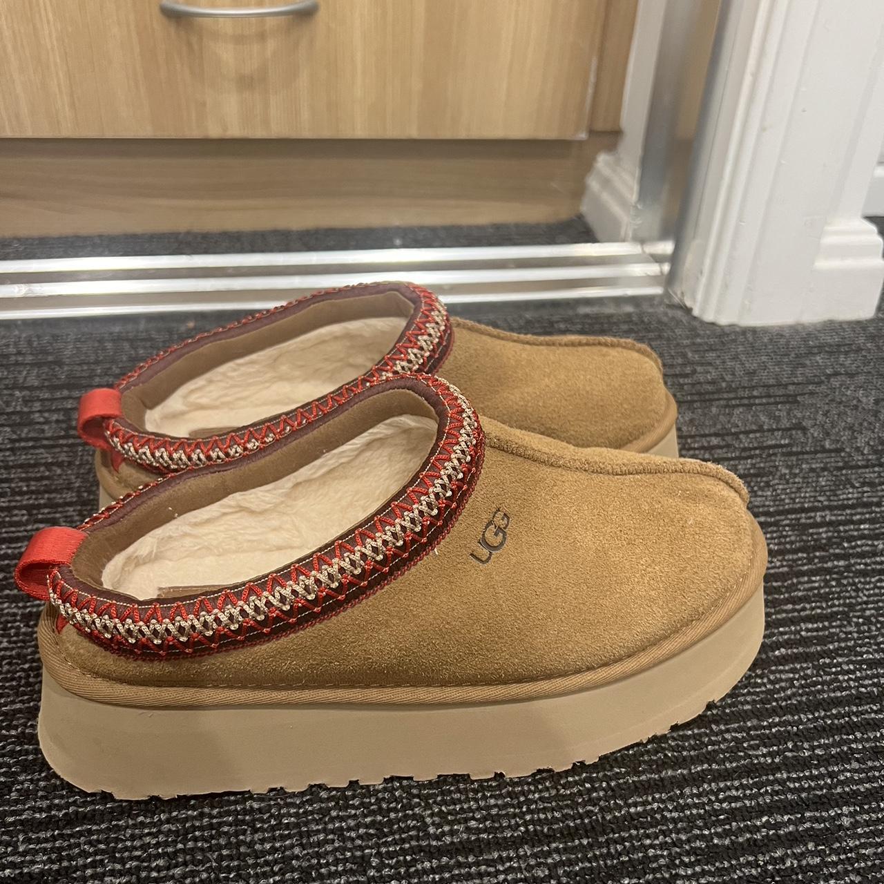 UGG Tazza Platform Slippers Chestnut U.K. 6. These... - Depop