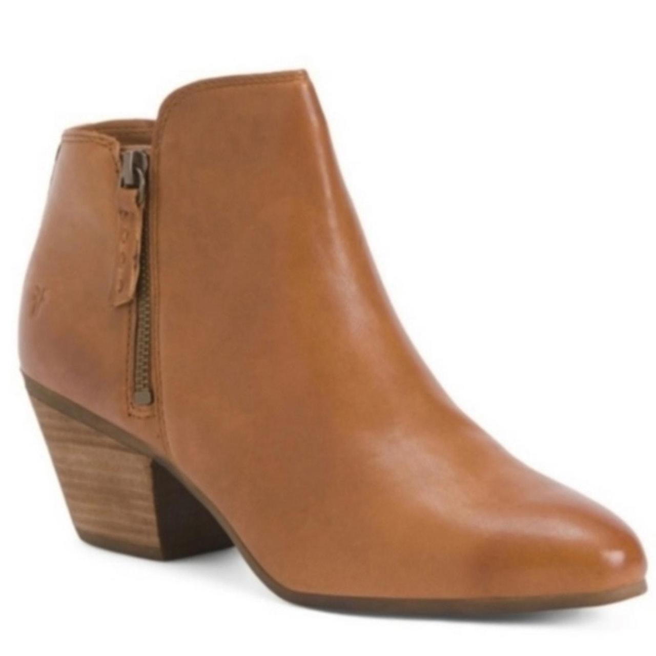 Frye Judith Double Zip Bootie In Cognac. Features a