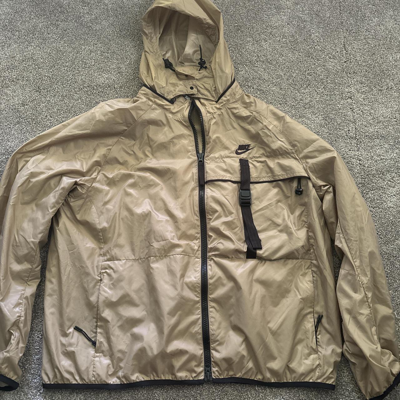 large nike windbreaker mens