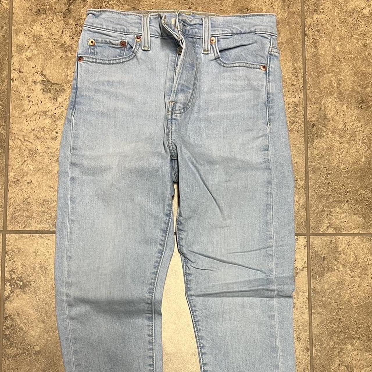 item listed by davinarae520