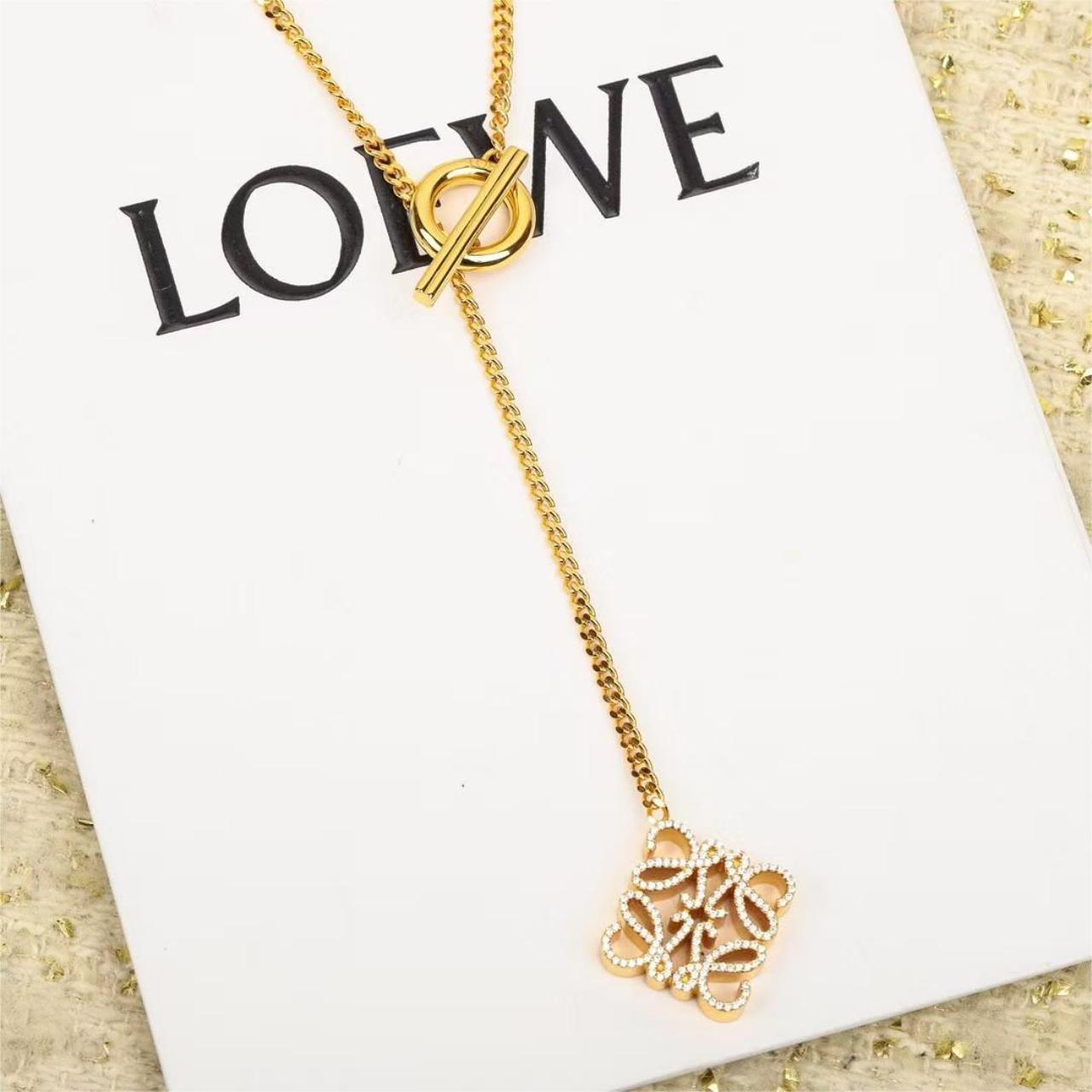Sterling Silver ☆LOEWE☆ ANAGRAM Pendant ネックレス GOLD♪ Anagram 24kt gold-plated sterling silver necklace in gold
