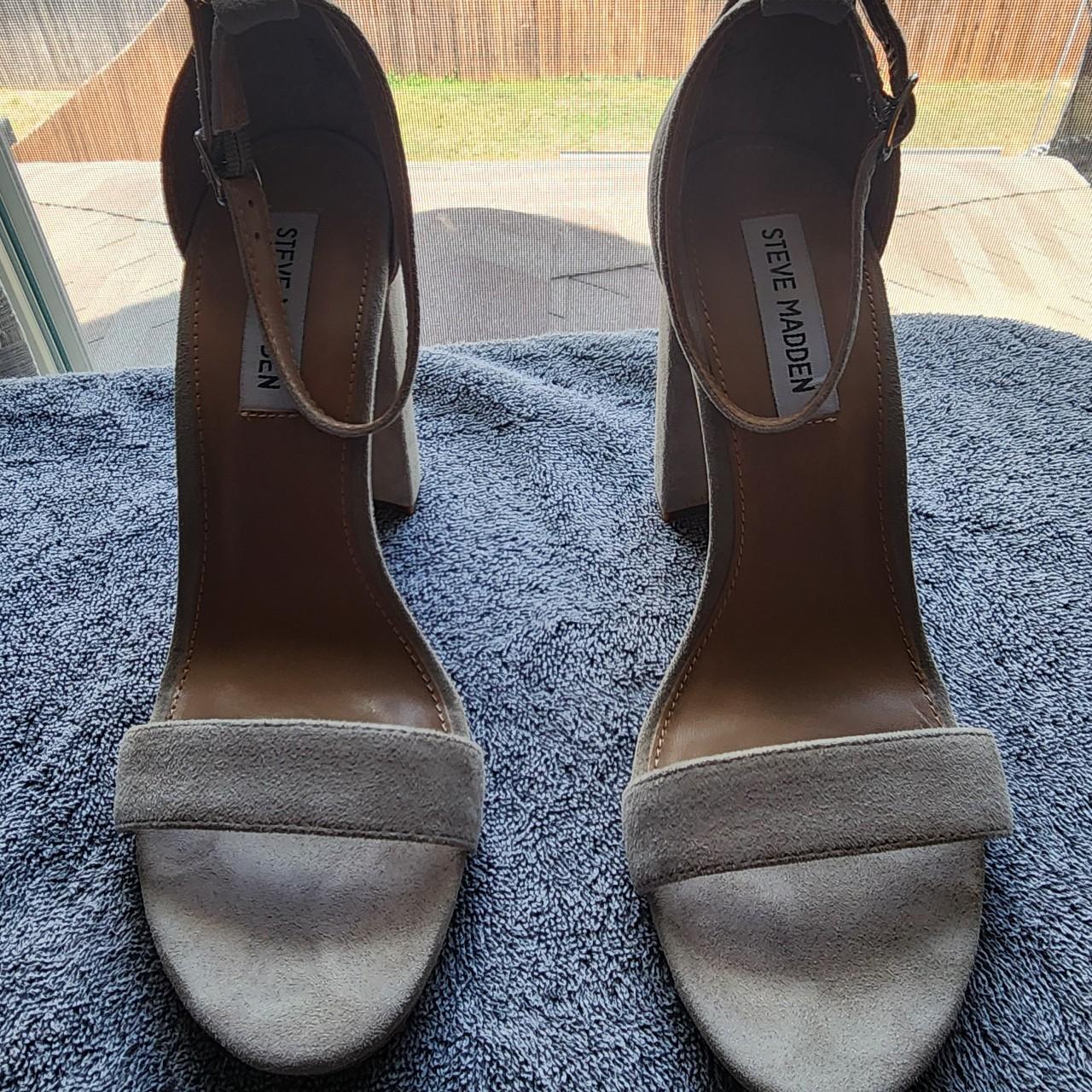 Steve Madden Carrson taupe suede heels. Women size