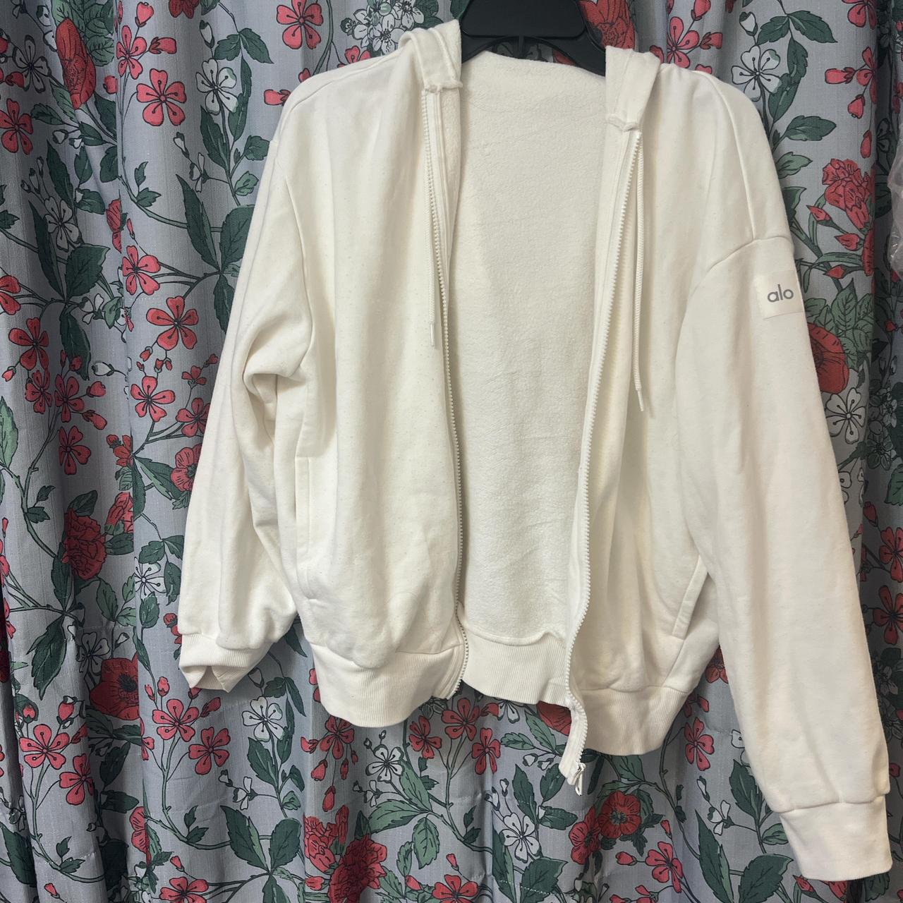 White Alo Yoga zip up hoodie with pockets hoodies Depop