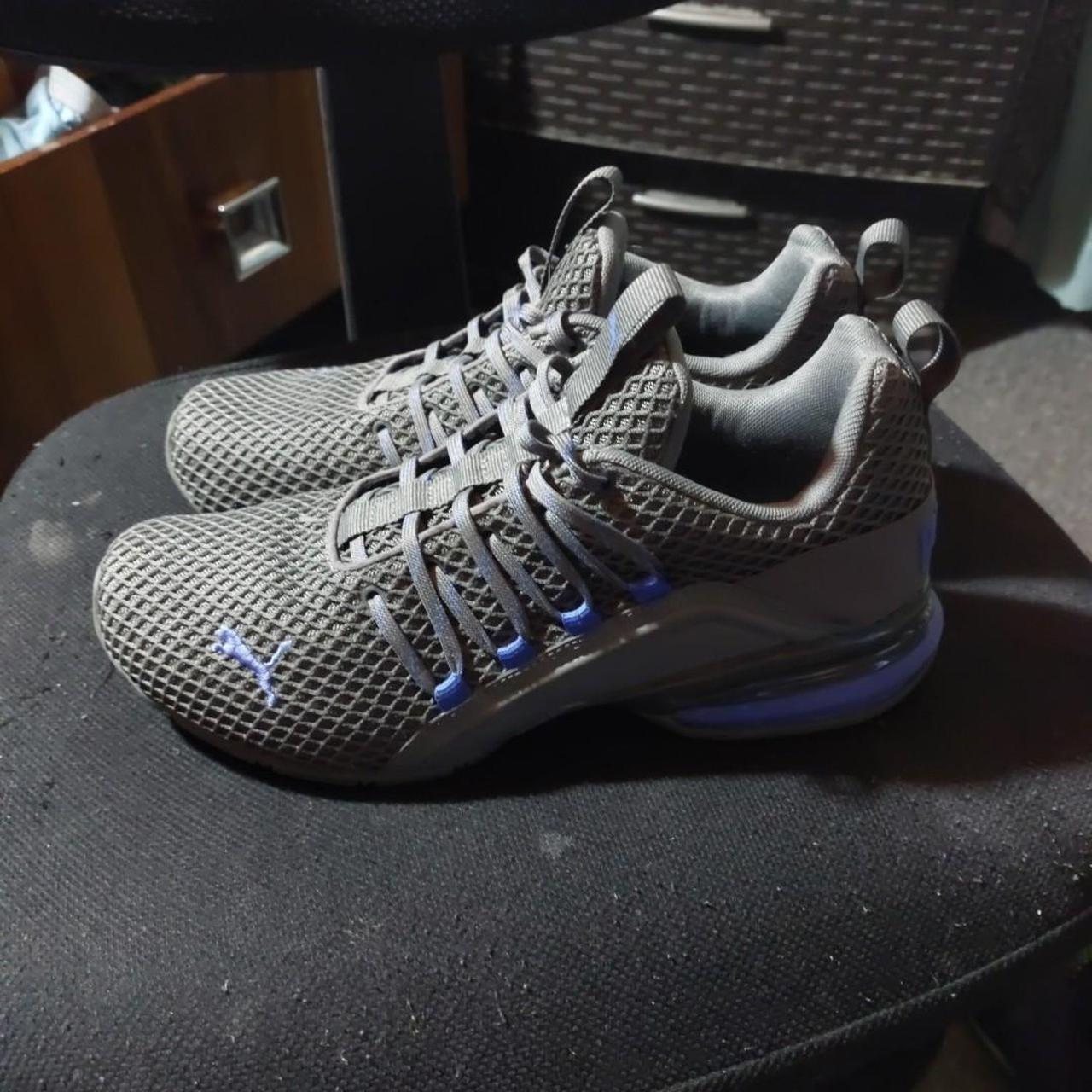 アップル perfoma275 Puma Mens Size 7.5 Axelion Spark 193481-02 Gray | Depop