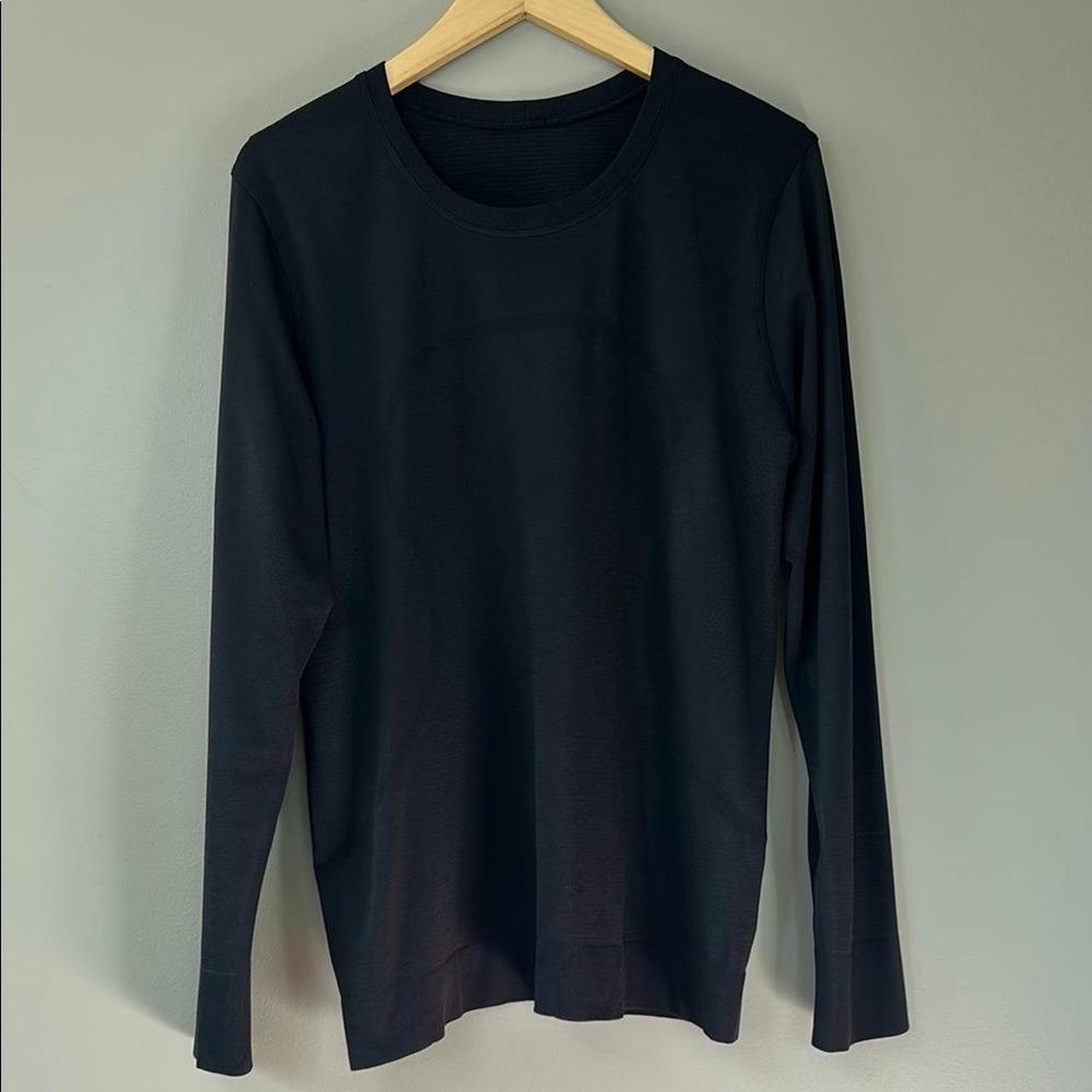 item listed by jojoluvsclothes17