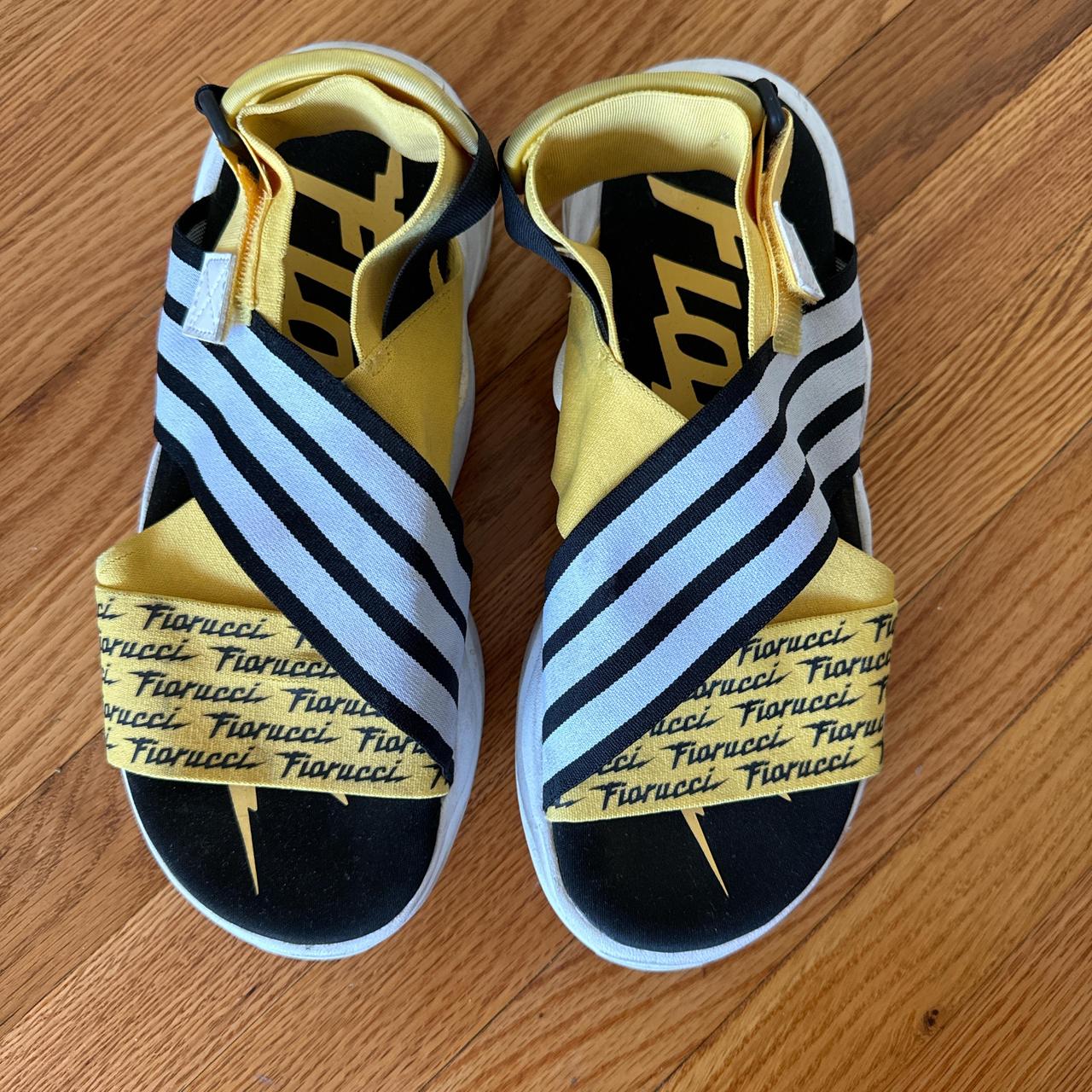 Flat Fancy Chappal Premium Ladies Fancy Flat Chappal 91222