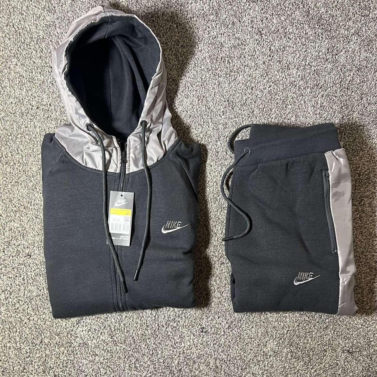 4xl nike tracksuit