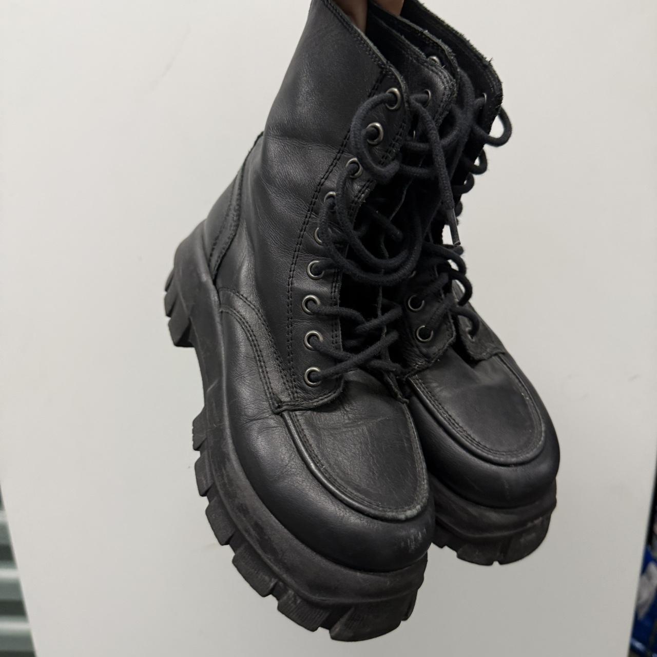 item listed by cherrybombfinds