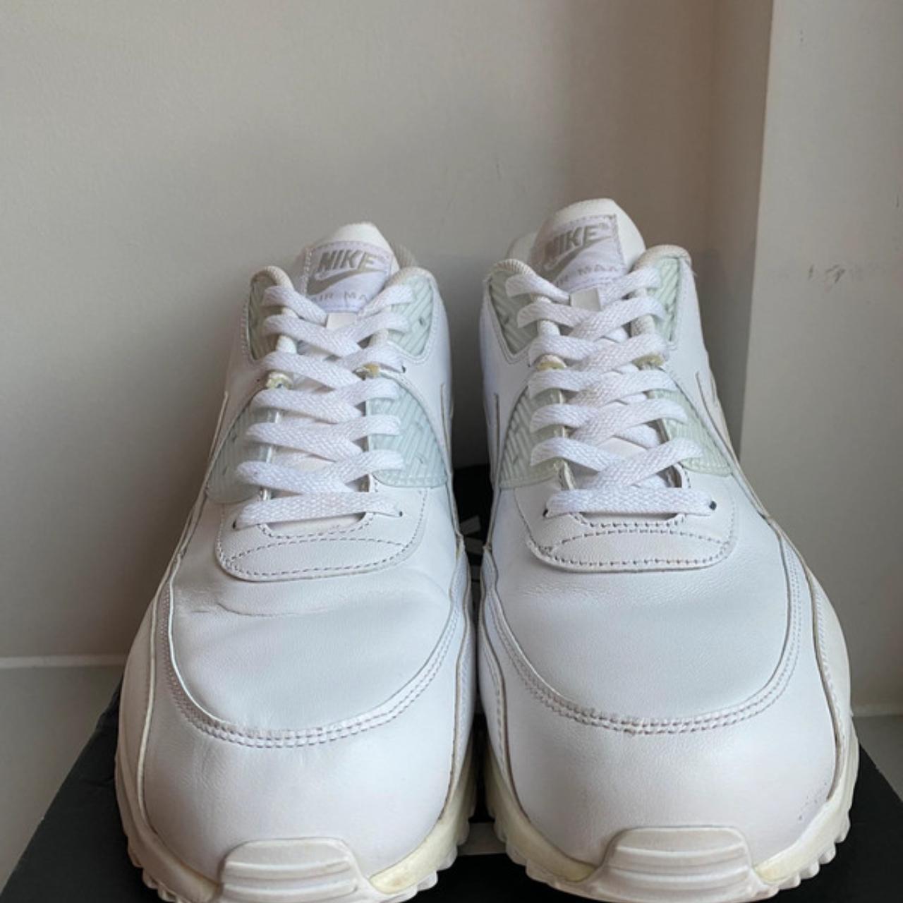 plain white air max 90