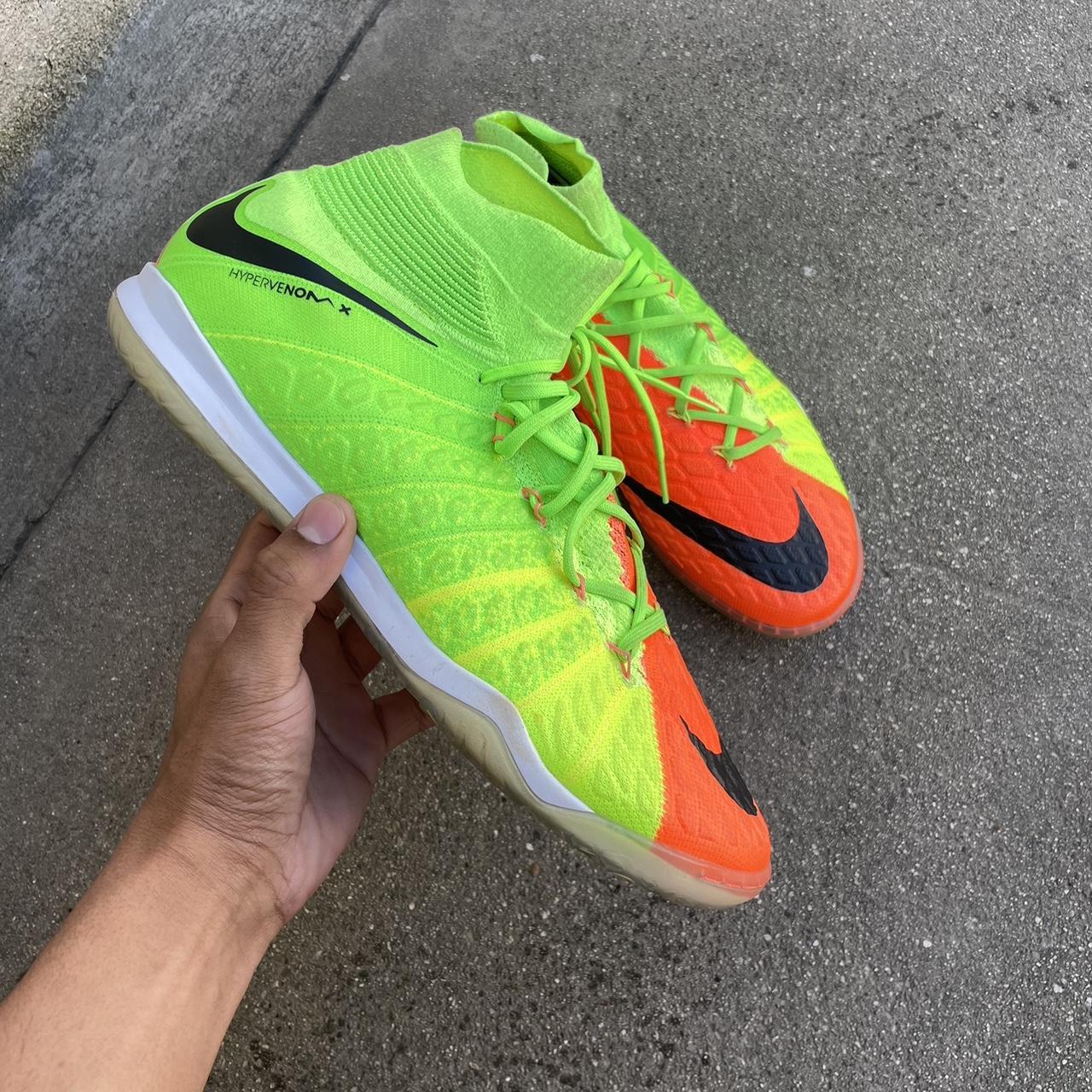 indoor soccer shoes hypervenom