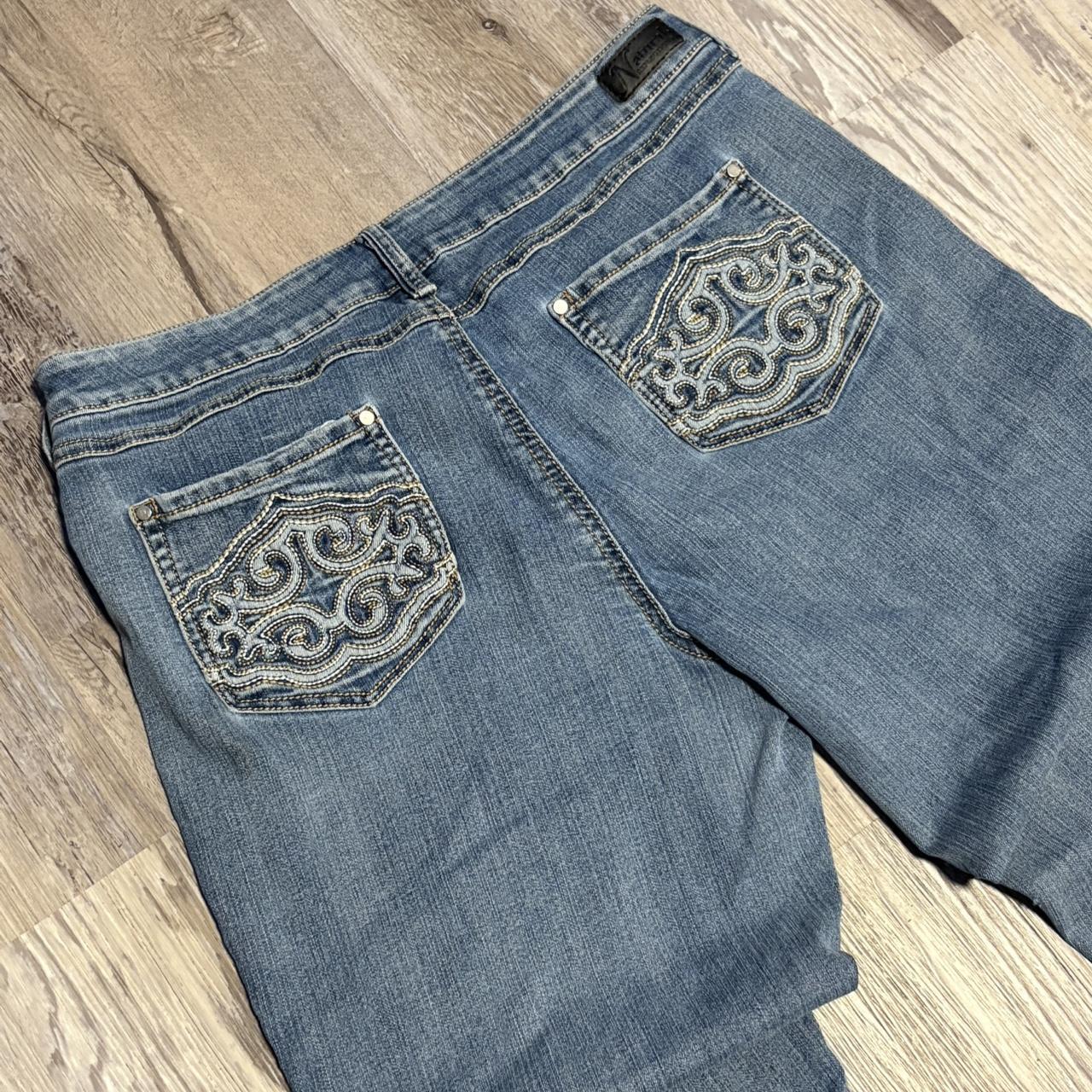 item listed by mostylethrifts
