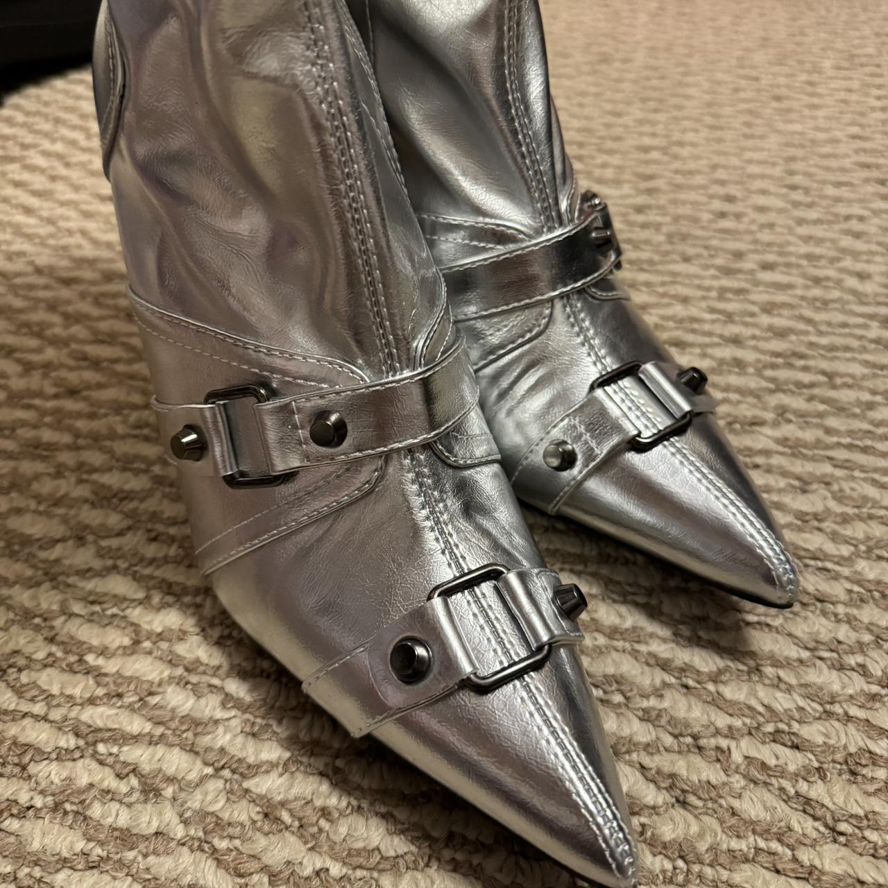 plt cream boots