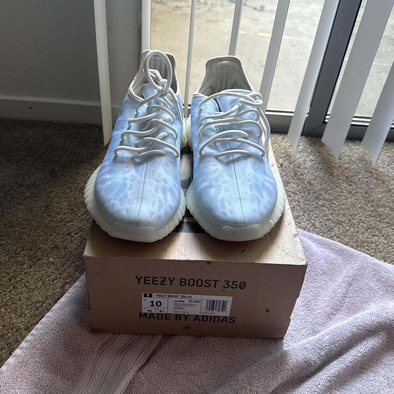 yeezy 350 boost v2 monice