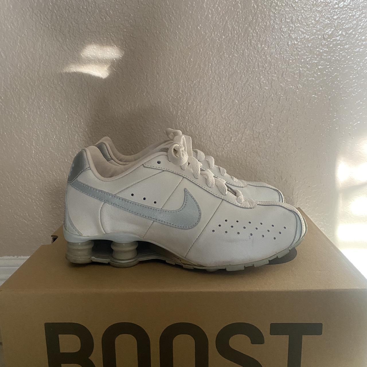 Nike Shox CL Size 7/ Women’s in very good