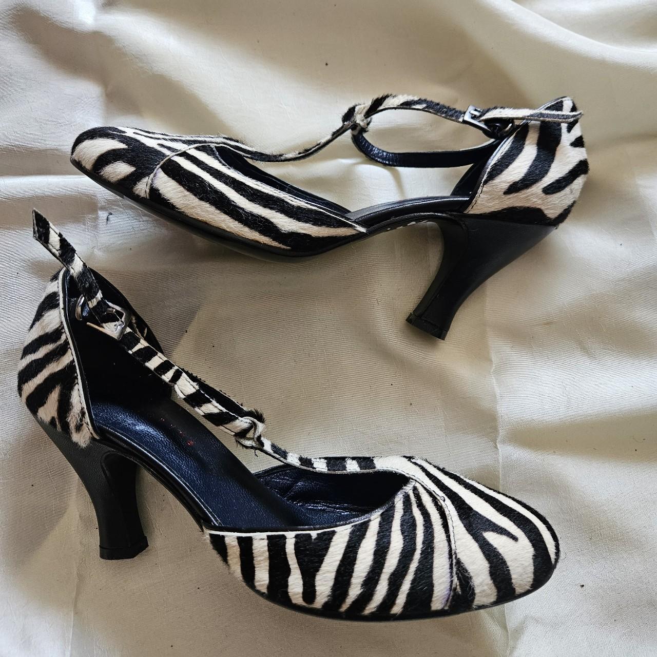 Black and white vintage heels best sale