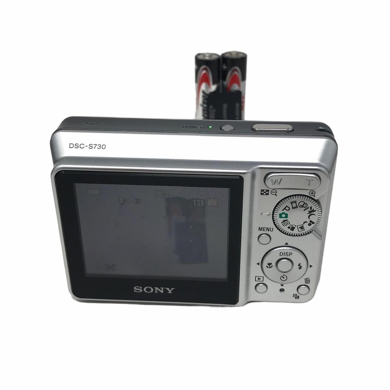 Sony Cybershot DSCS730 Digital Camera Comes with... Depop