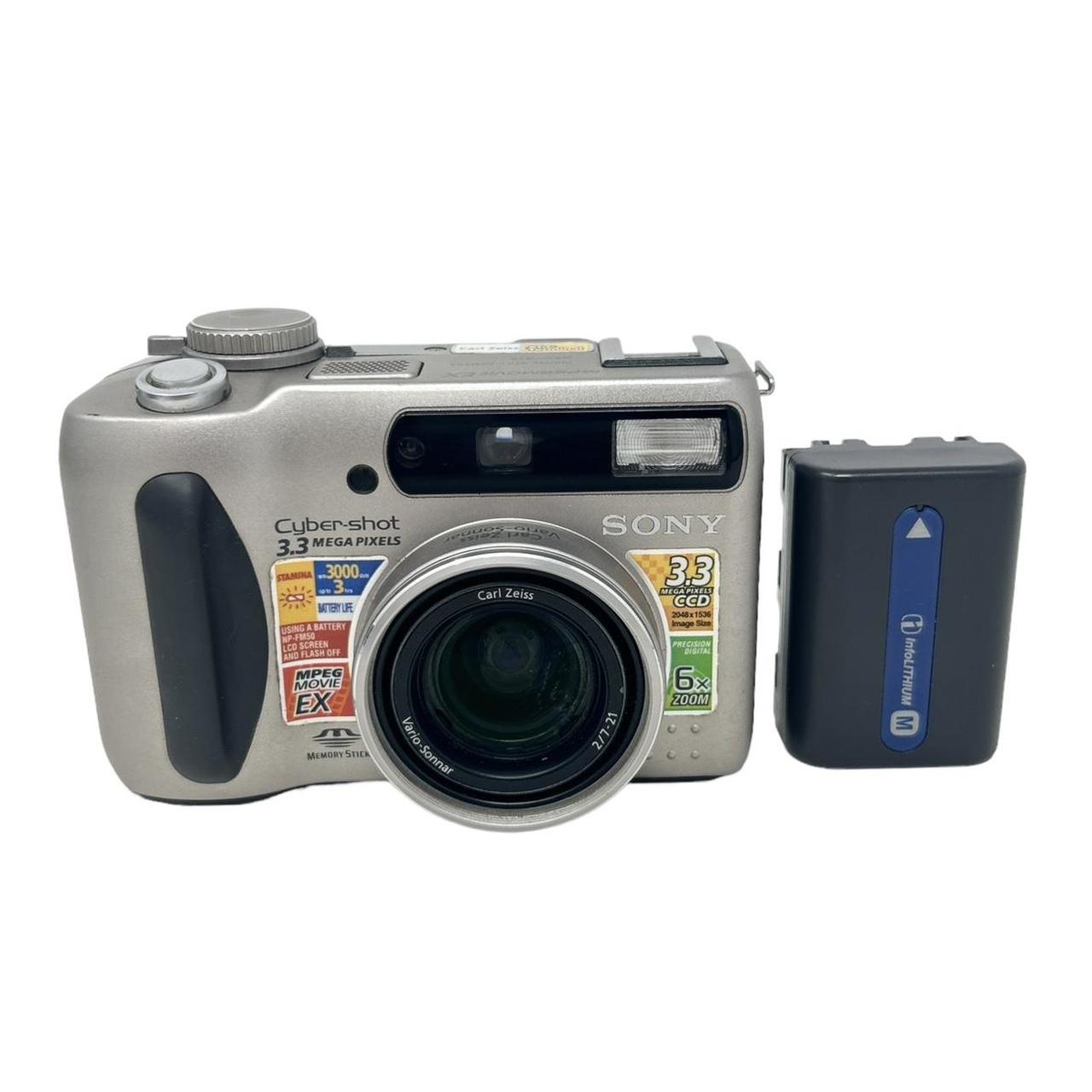 Sony Cybershot DSCS75 Digital Camera Comes with... Depop