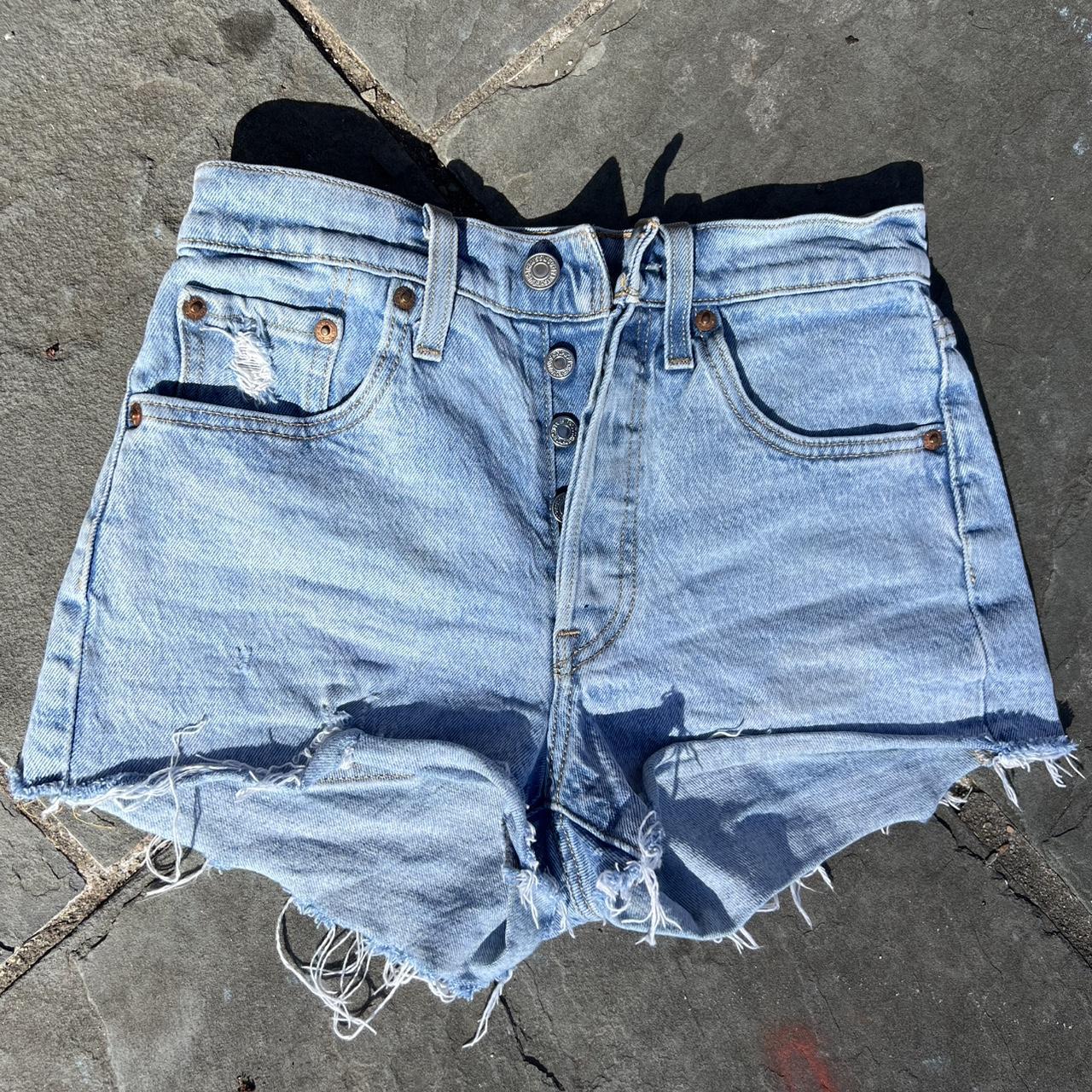 item listed by emilyjuju