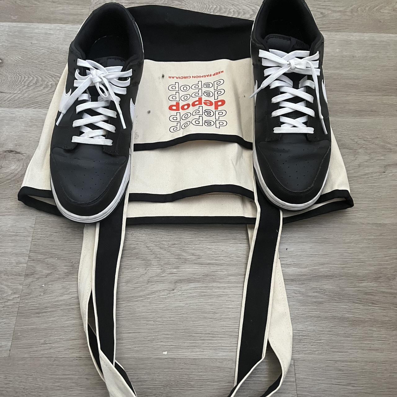 mens black and white nike dunks