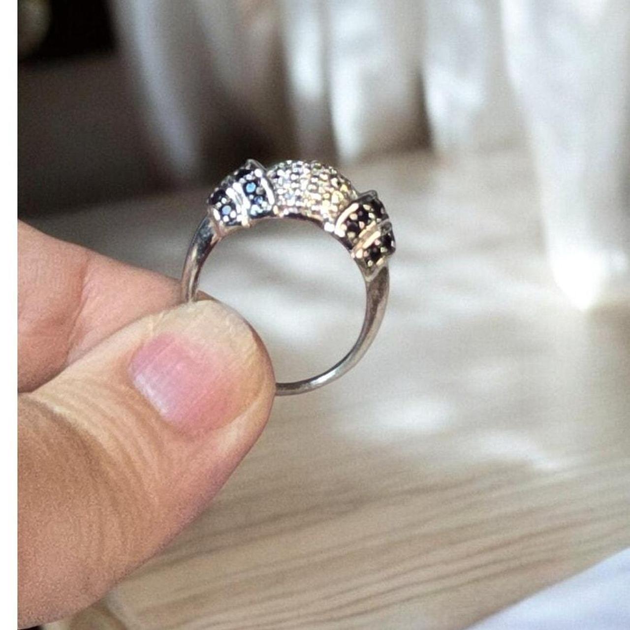 Source Unknown Women's Ring - Silver/Black – Stun… - image 1