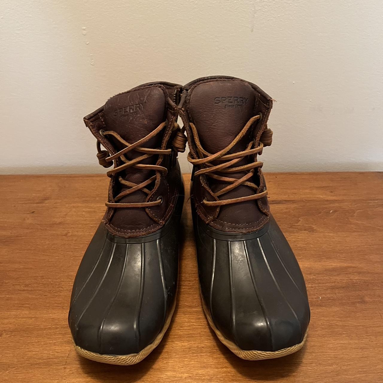 Light brown sperry duck boots hotsell