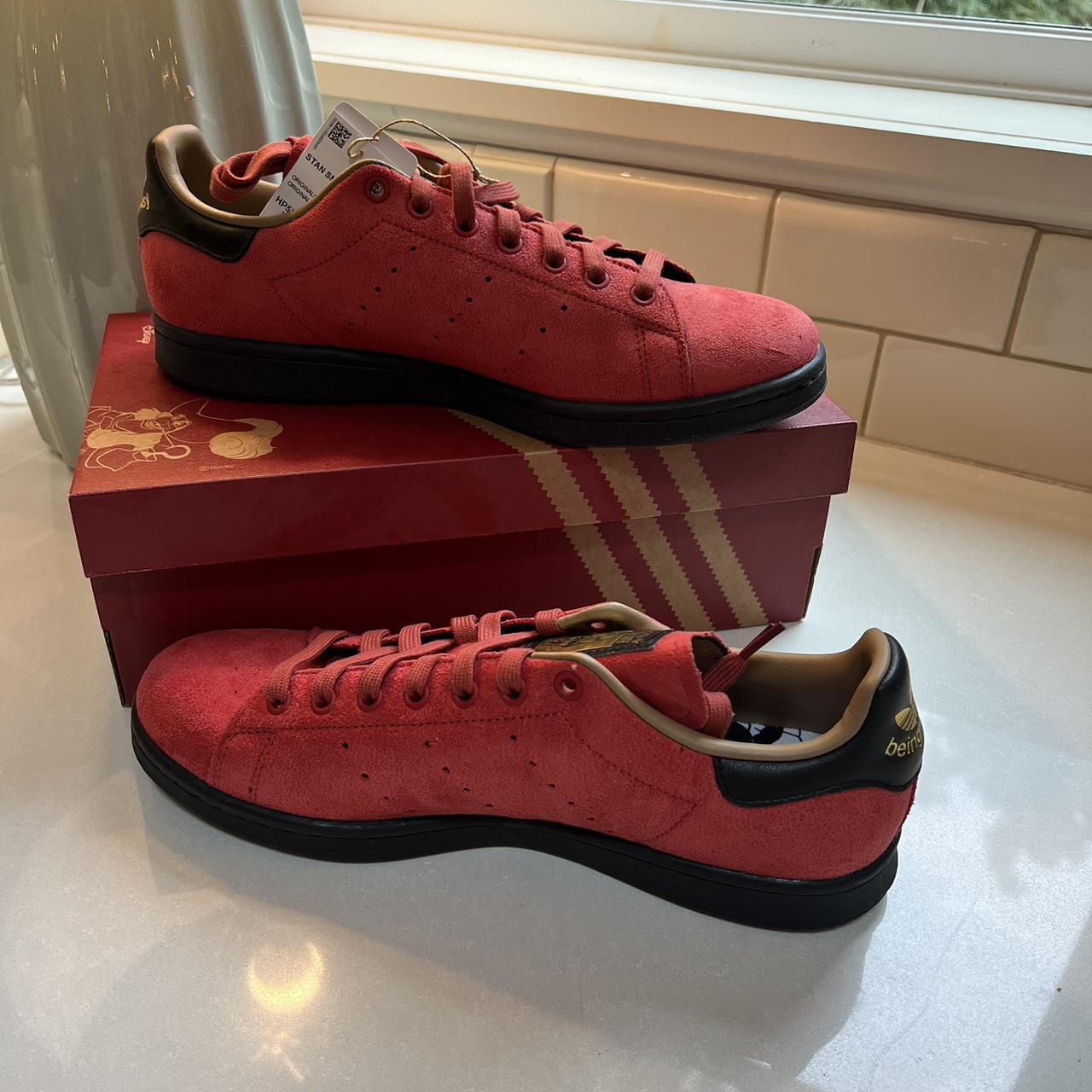 NEW Adidas Stan Smith red and black Disney hook