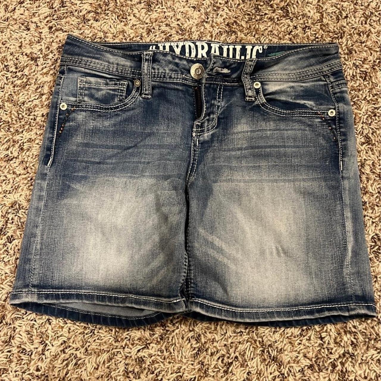 item listed by manooteboom
