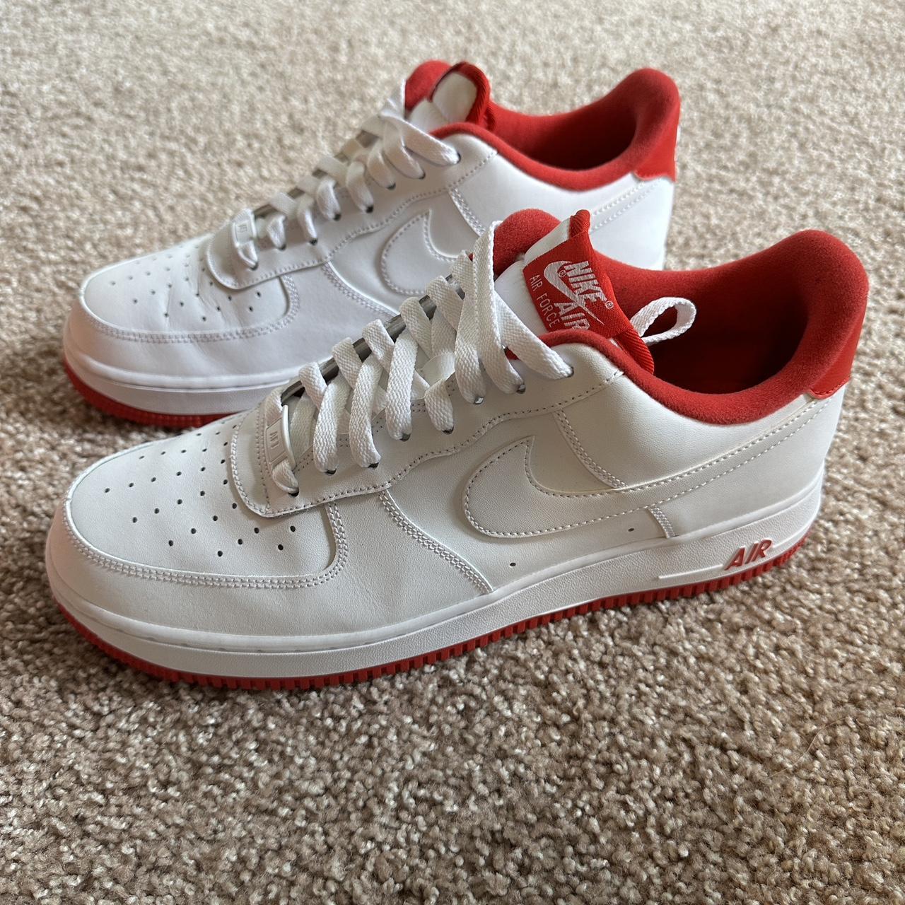 nike air force 1 07 trainers white university red