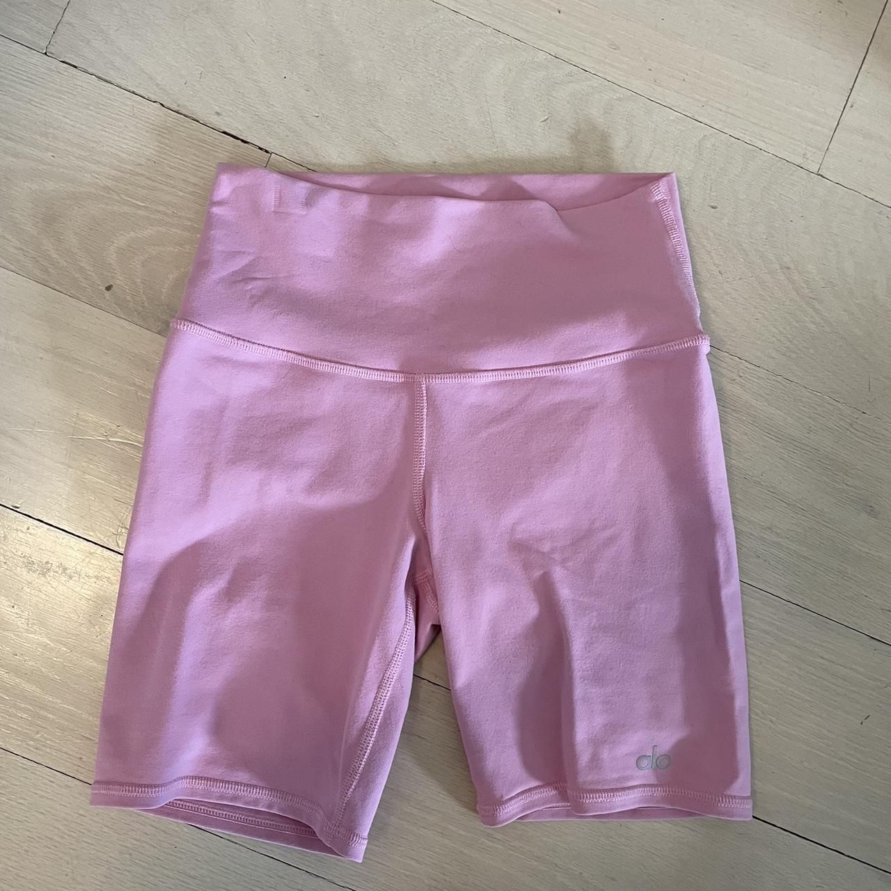 Aurola intensify workout shorts Pink - Depop