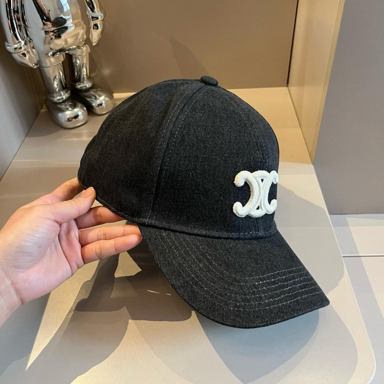 Celine cap ⌘ INITIAL BASEBALL CAP IN COTTON - BLACK | CELINE
