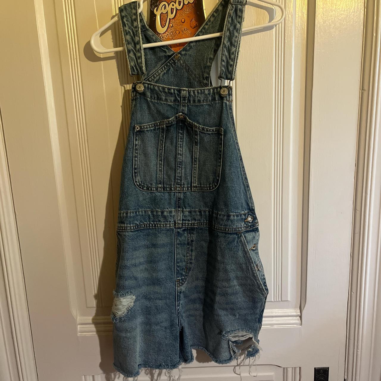 old navy overall shorts- size large Depop