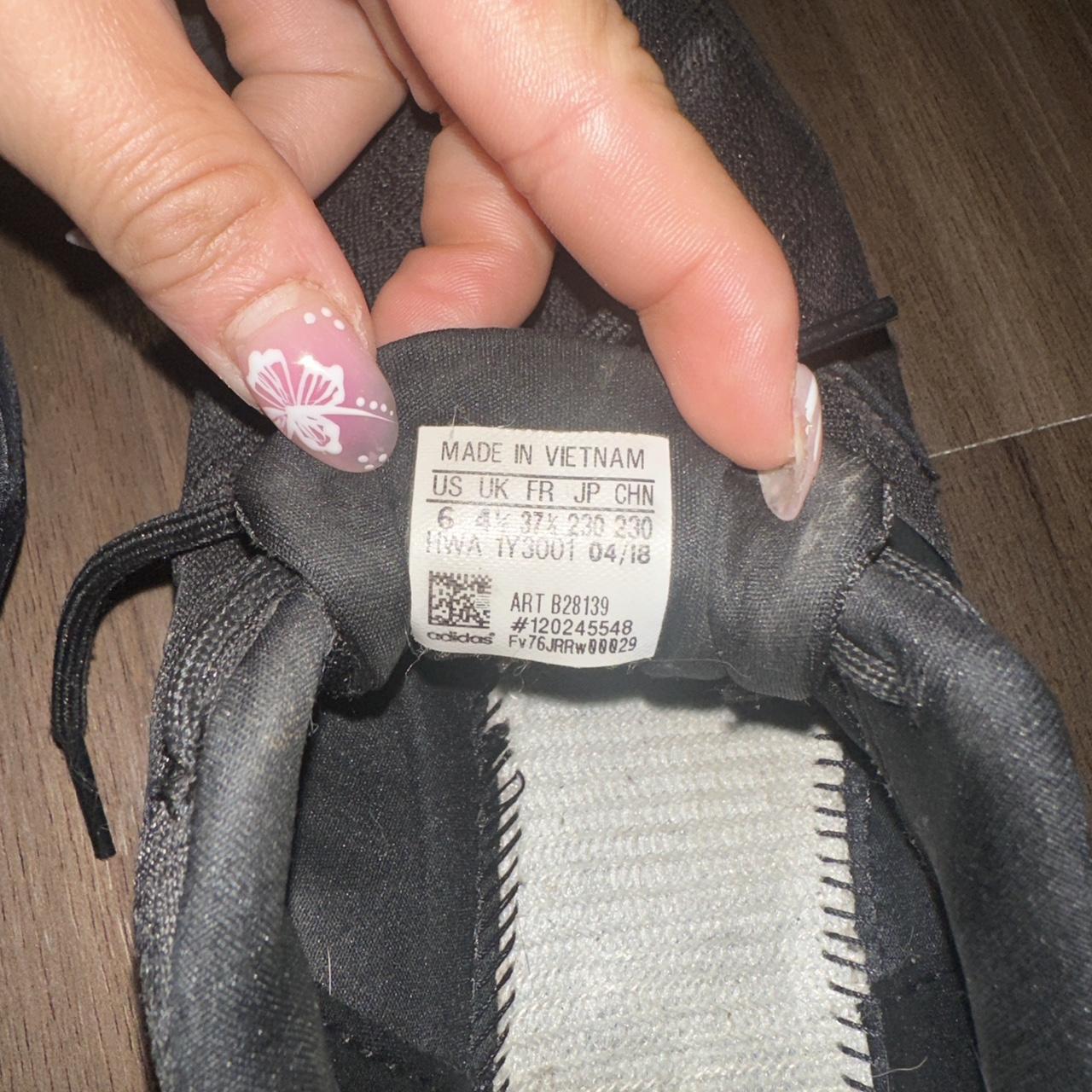 ADIDAS BLACK SNEAKERS - Main Image