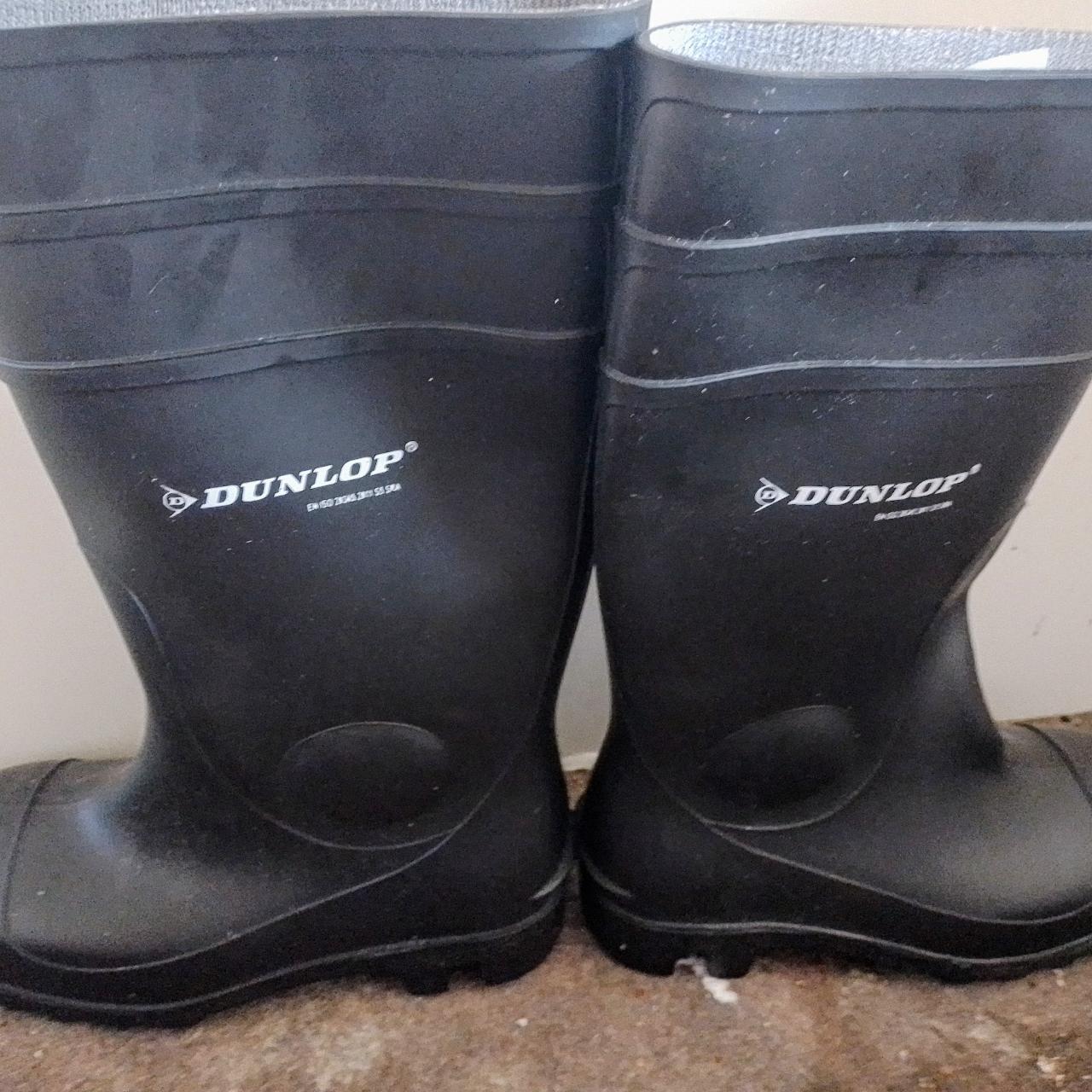 Authentic classic Dunlop Wellington Boots