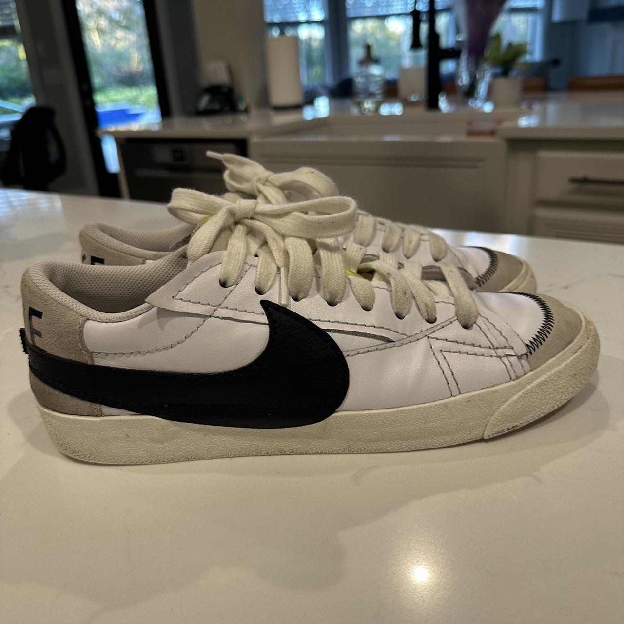 item listed by livharris27