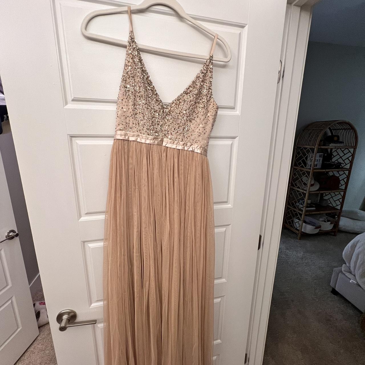 BHLDN Gorgeous champagne dress perfect for a prom. Depop