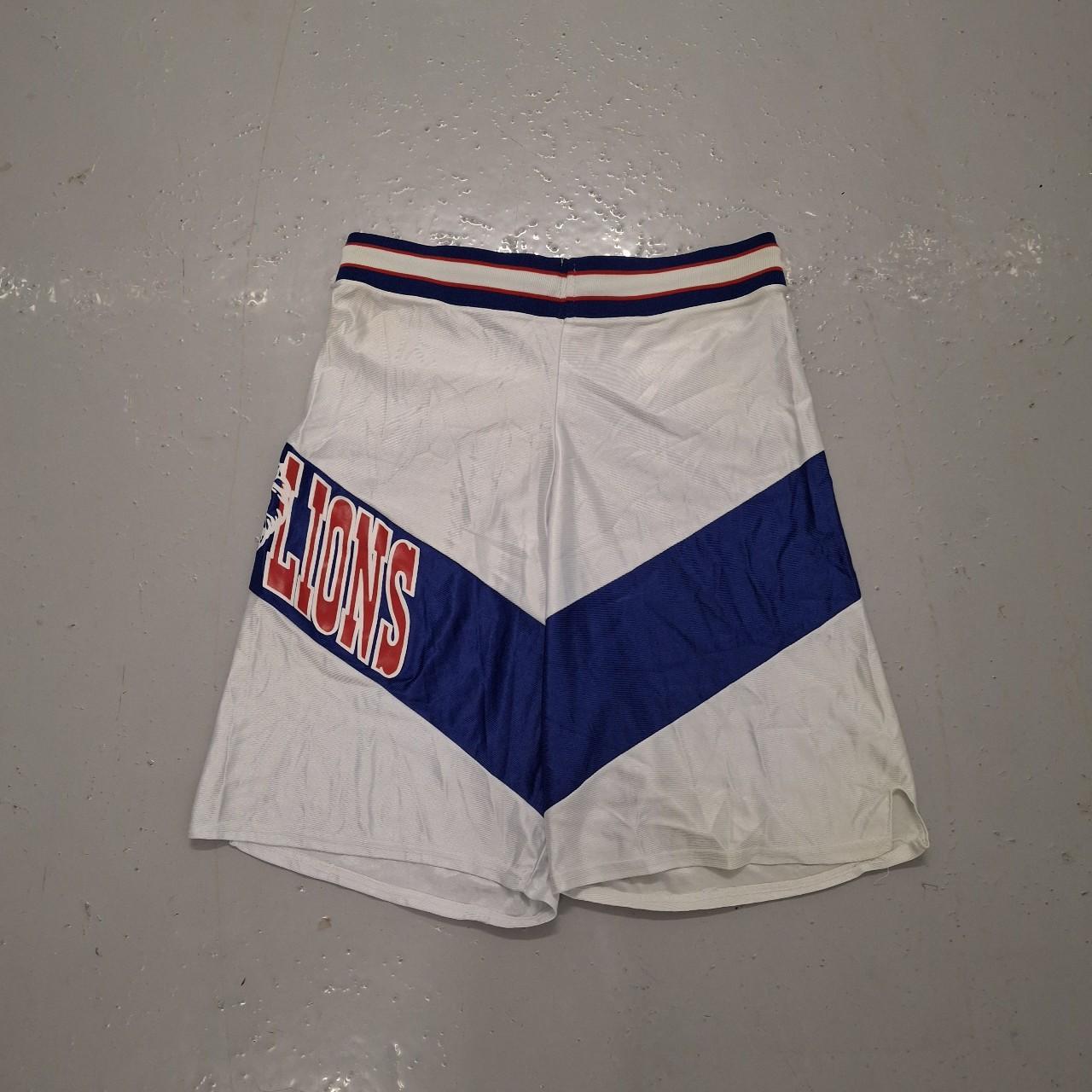 80s True Vintage lions basketball shorts, Size