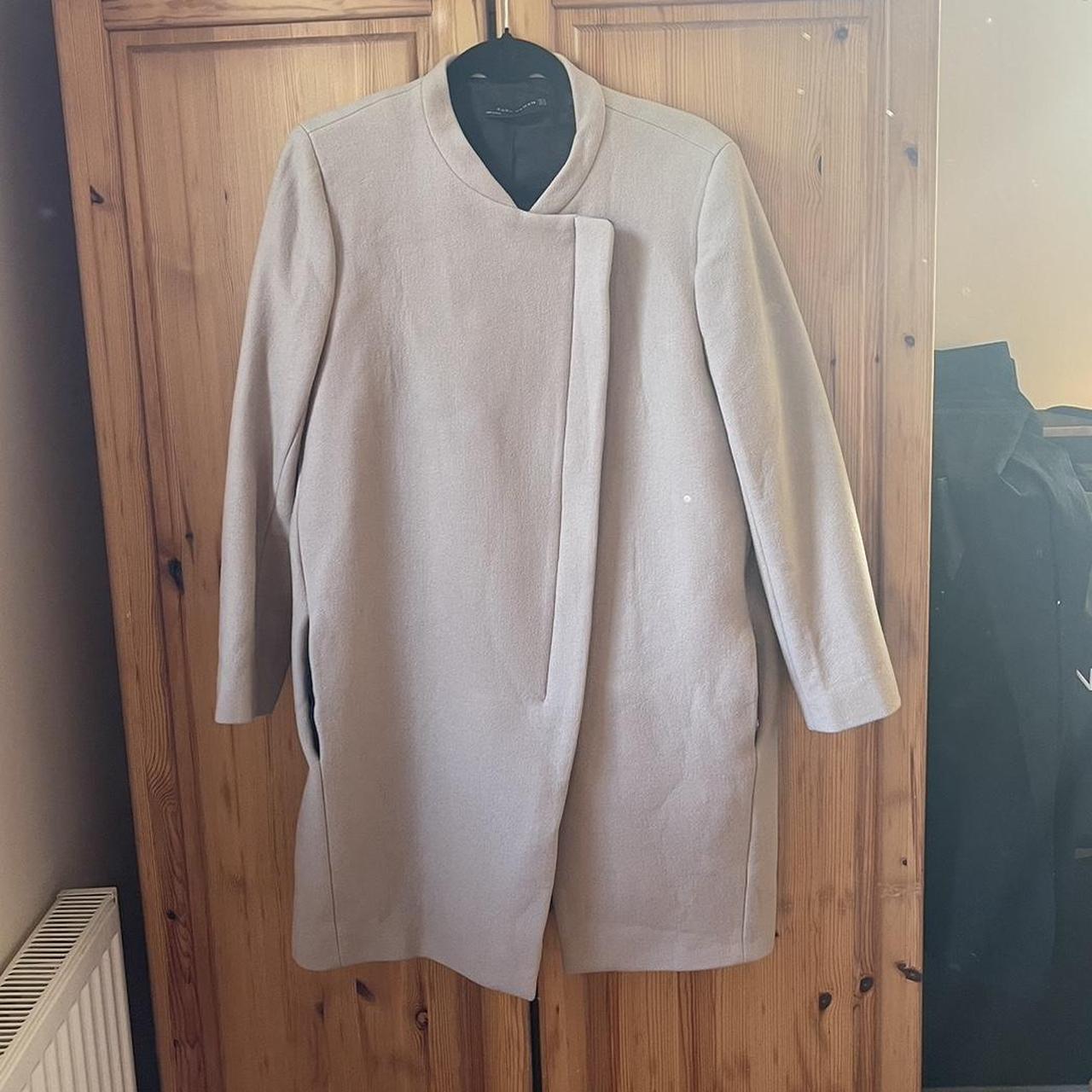 Cream Zara women’s coat Depop
