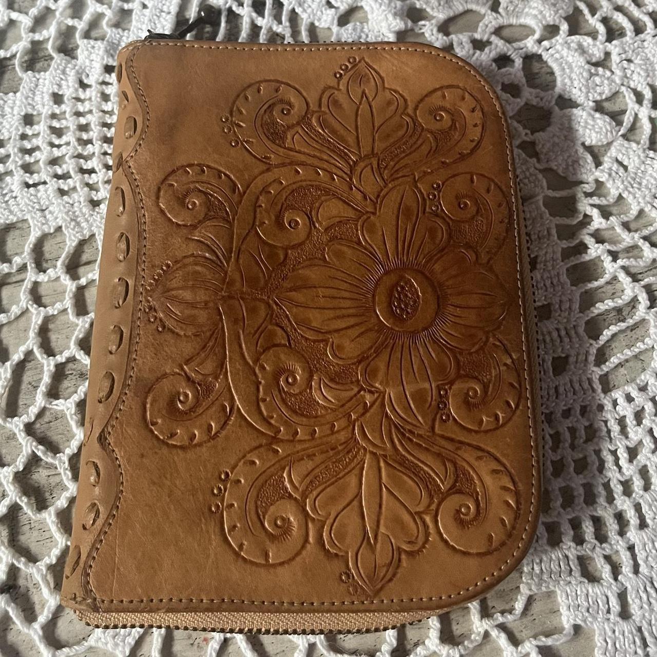 Women's store Hand Tooled Wallet