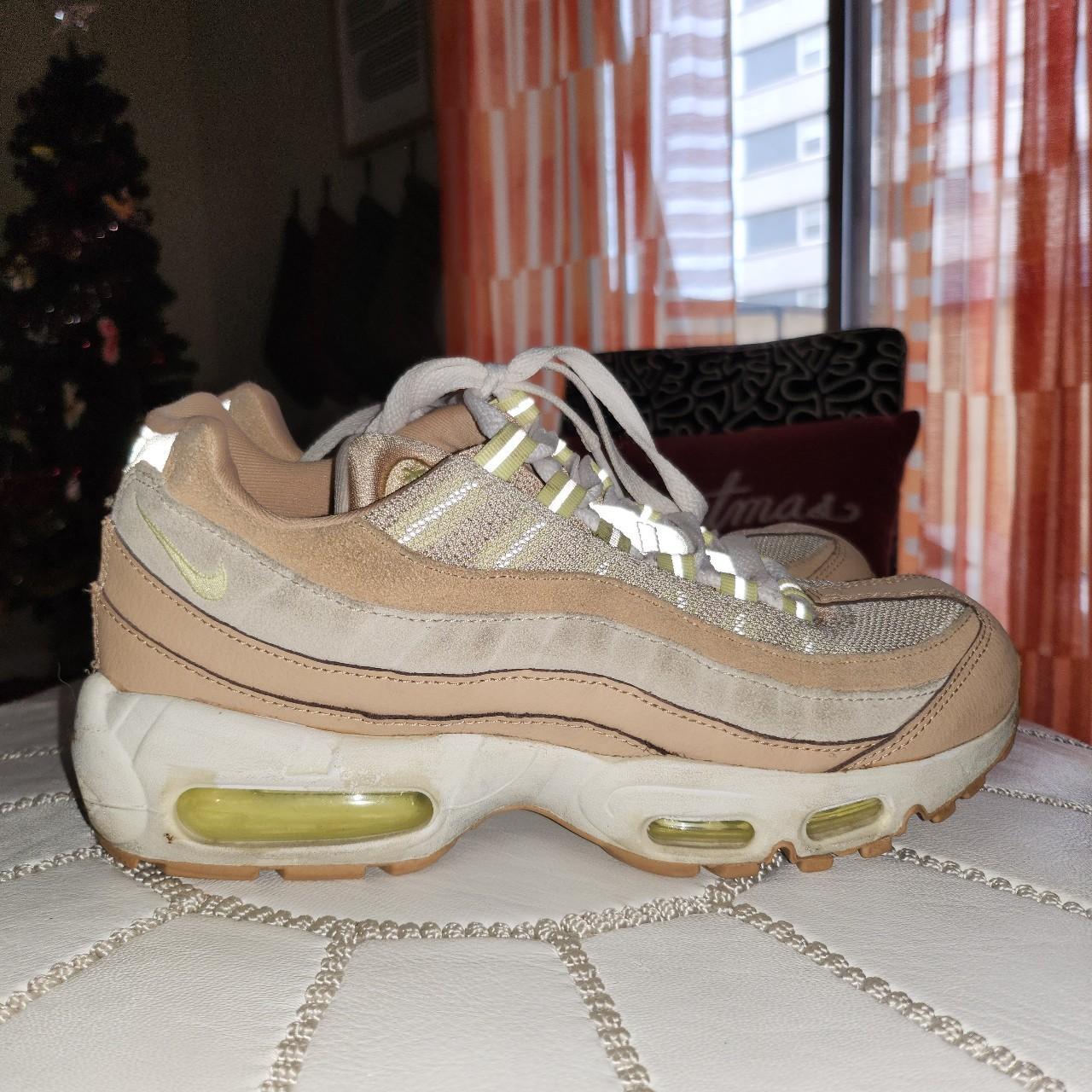 Beige air max on sale 95