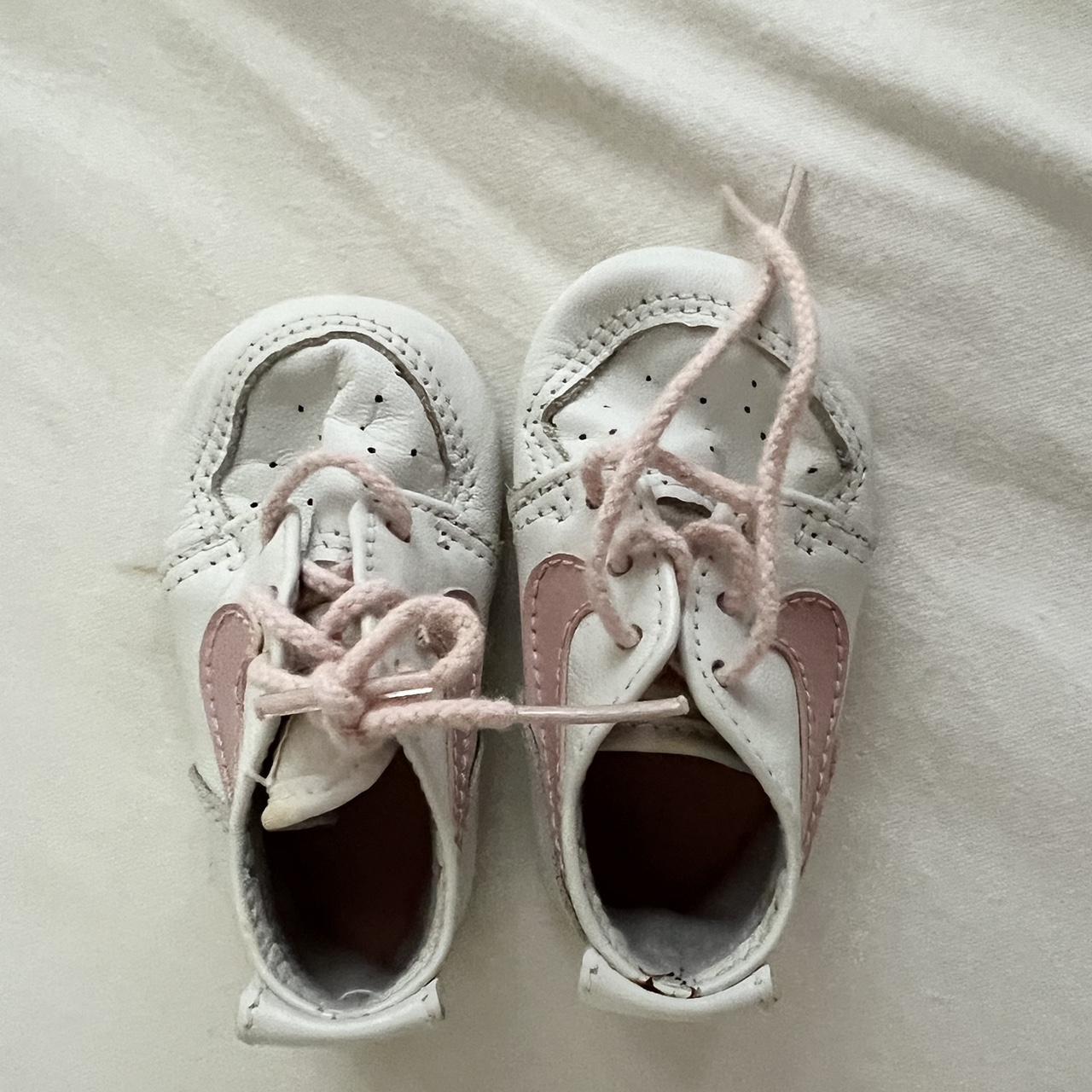 Vintage 1986 Nike Sweet store Dreams Pink Swoosh Baby Newborn Shoes